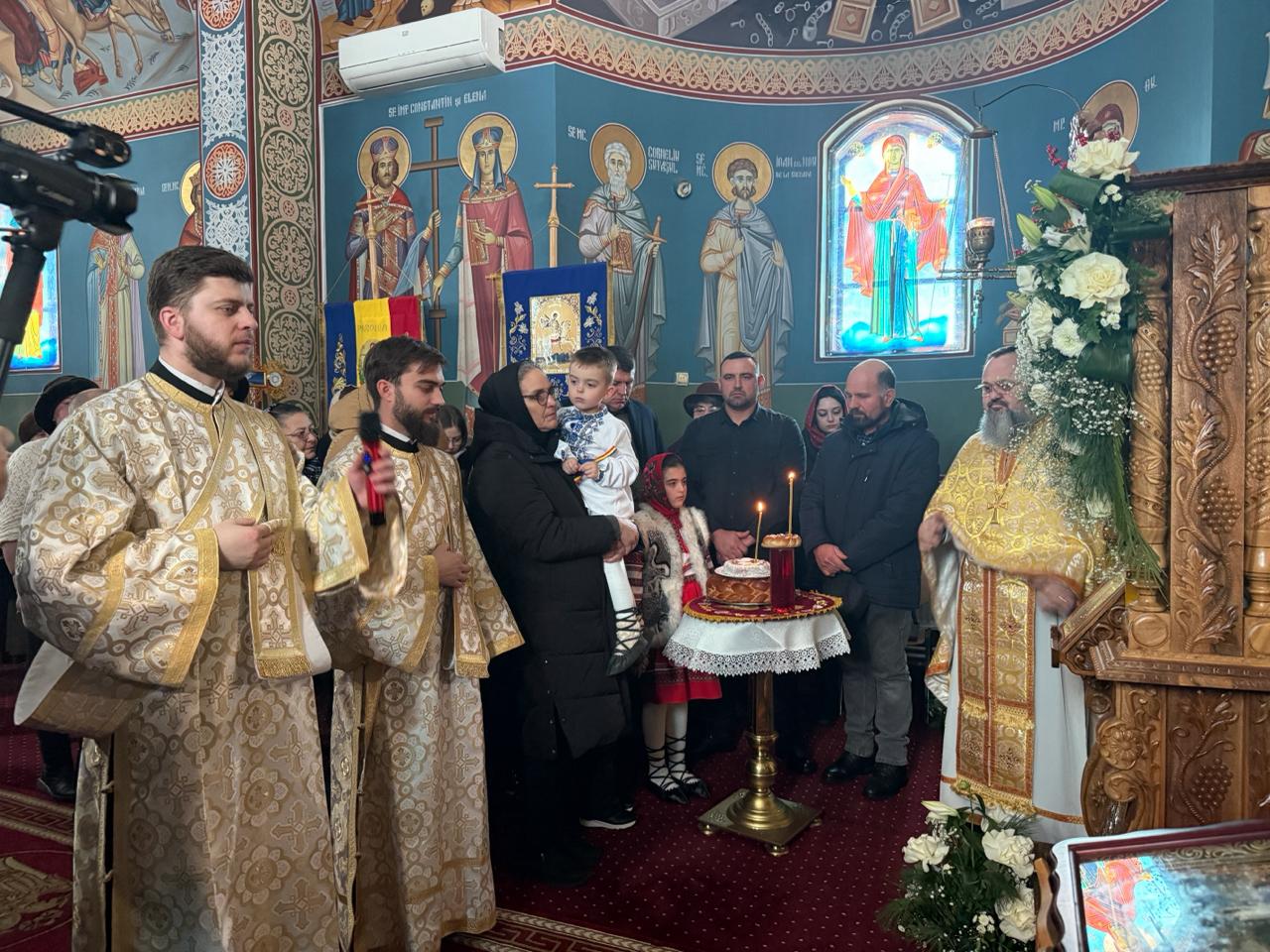 Binecuvântare arhierească la Parohia Coșula din județul Botoșani