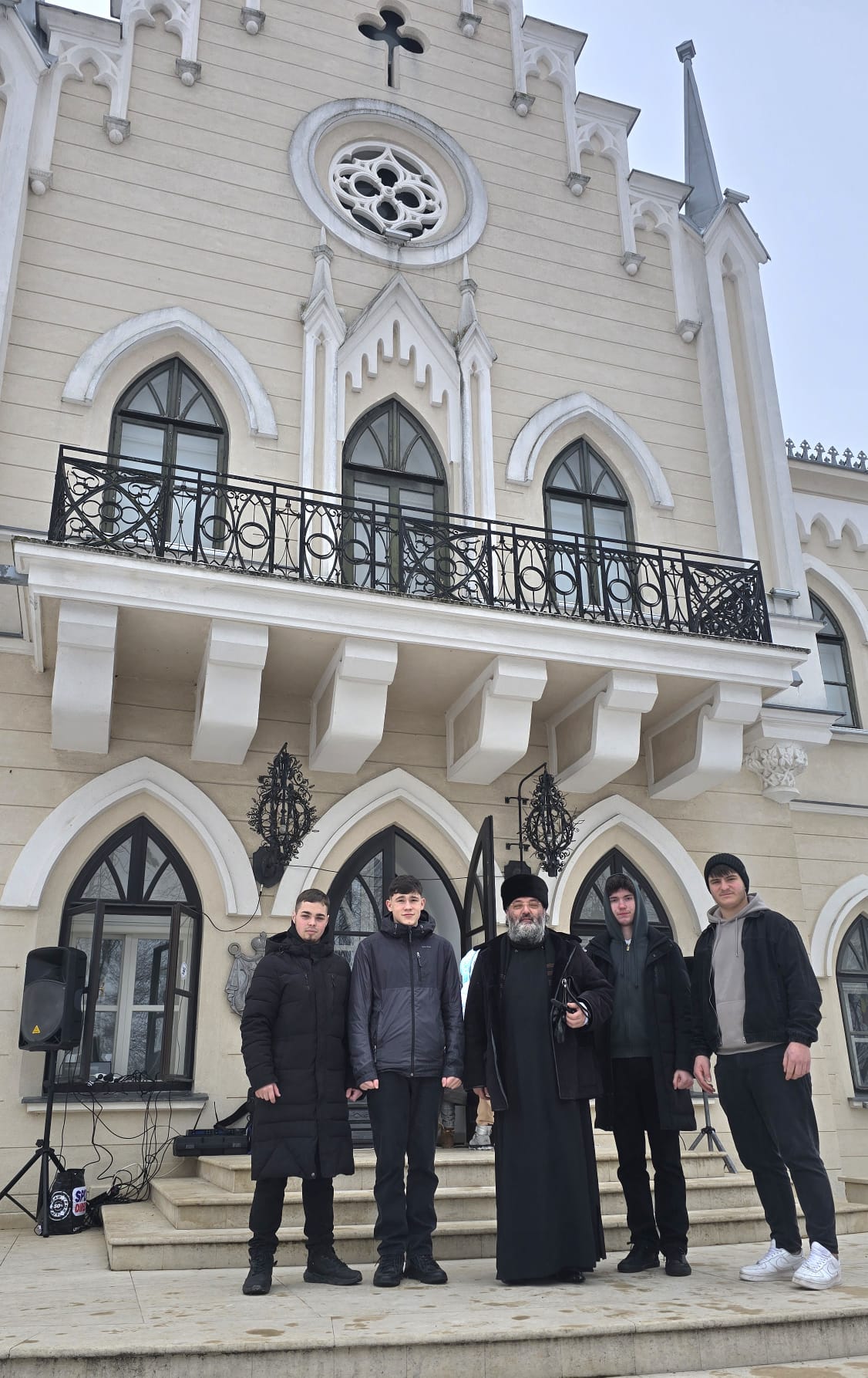 Elevii seminariști la Ruginoasa – lecție de credință și istorie