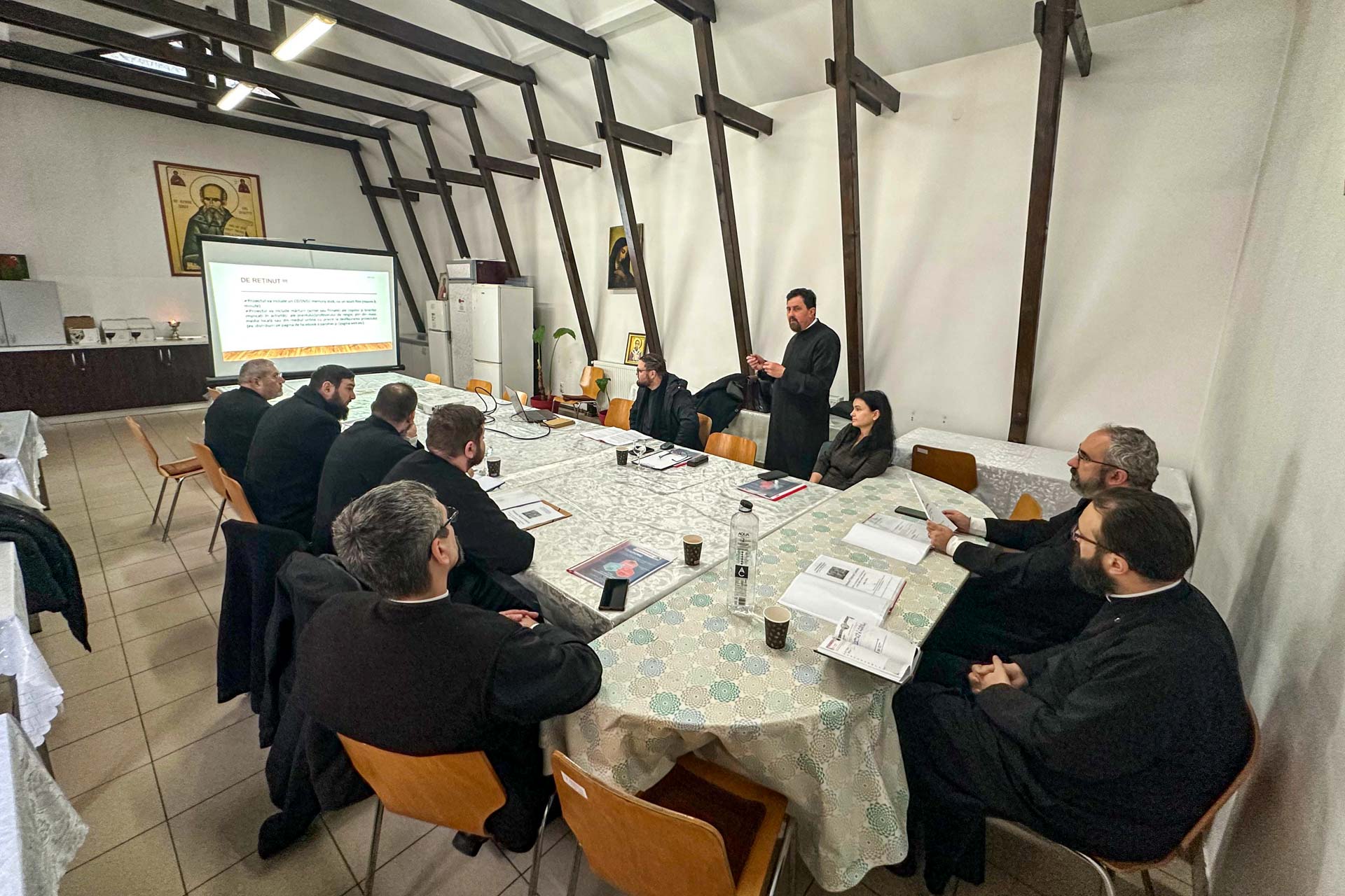 Clericii din Protopopiatul Iași I, în sesiune de pregătire pentru Concursul Național Catehetic 2026