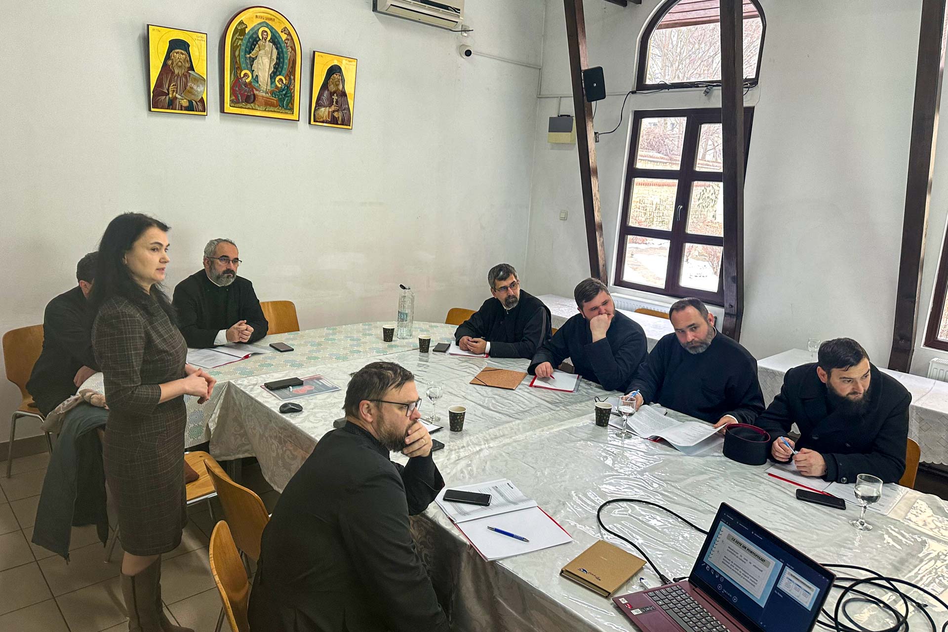 Clericii din Protopopiatul Iași I, în sesiune de pregătire pentru Concursul Național Catehetic 2026