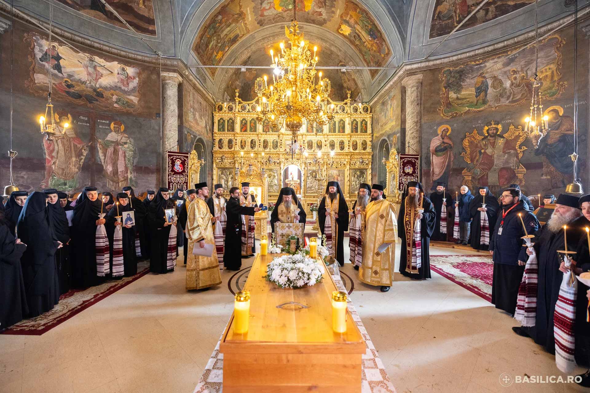 Moaștele Sfintei Cuvioase Elisabeta de la Pasărea au fost deshumate