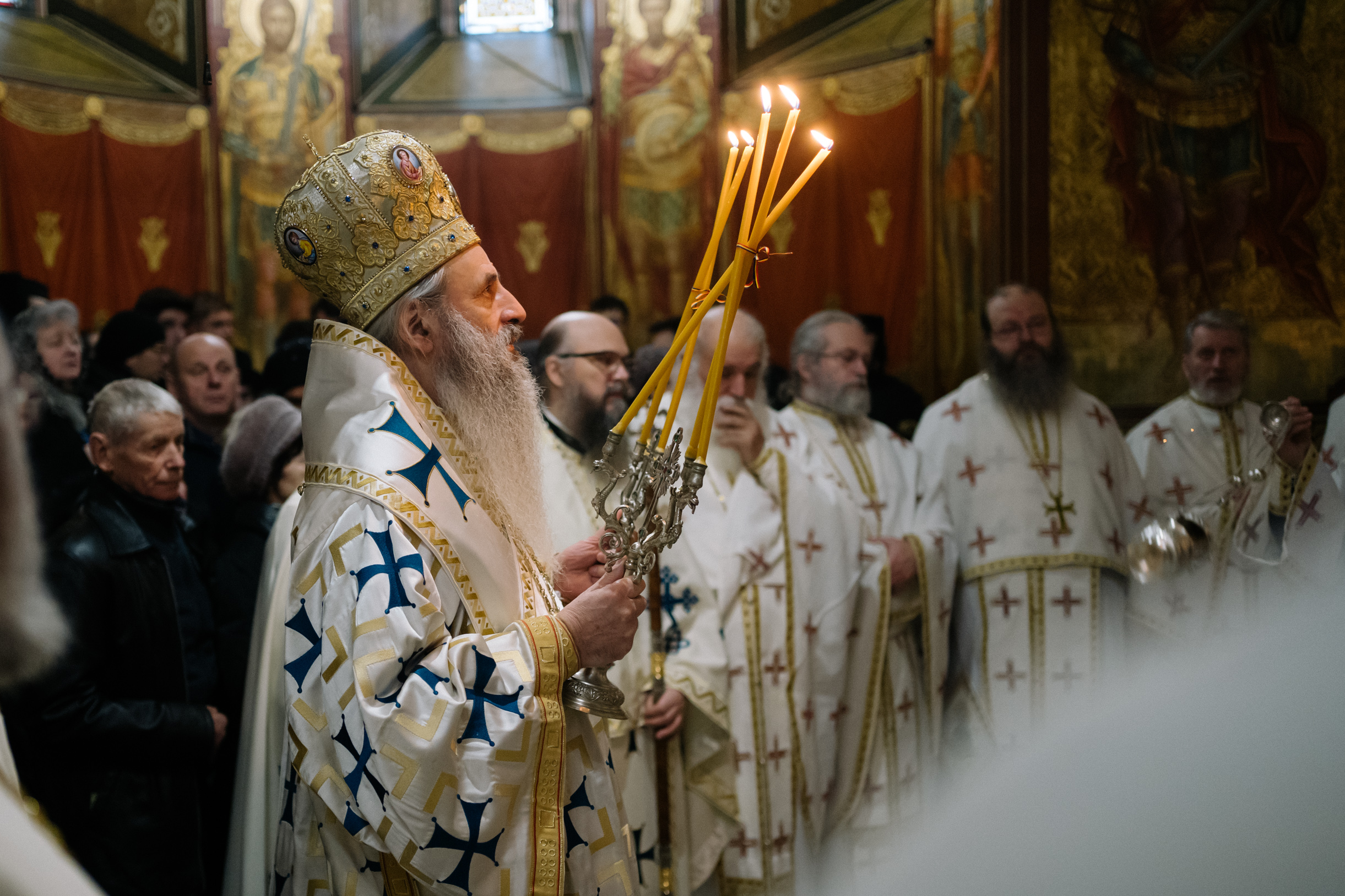 (Video) Rugăciune și binecuvântare la hramul Mănăstirii „Sfinții Trei Ierarhi” din Iași