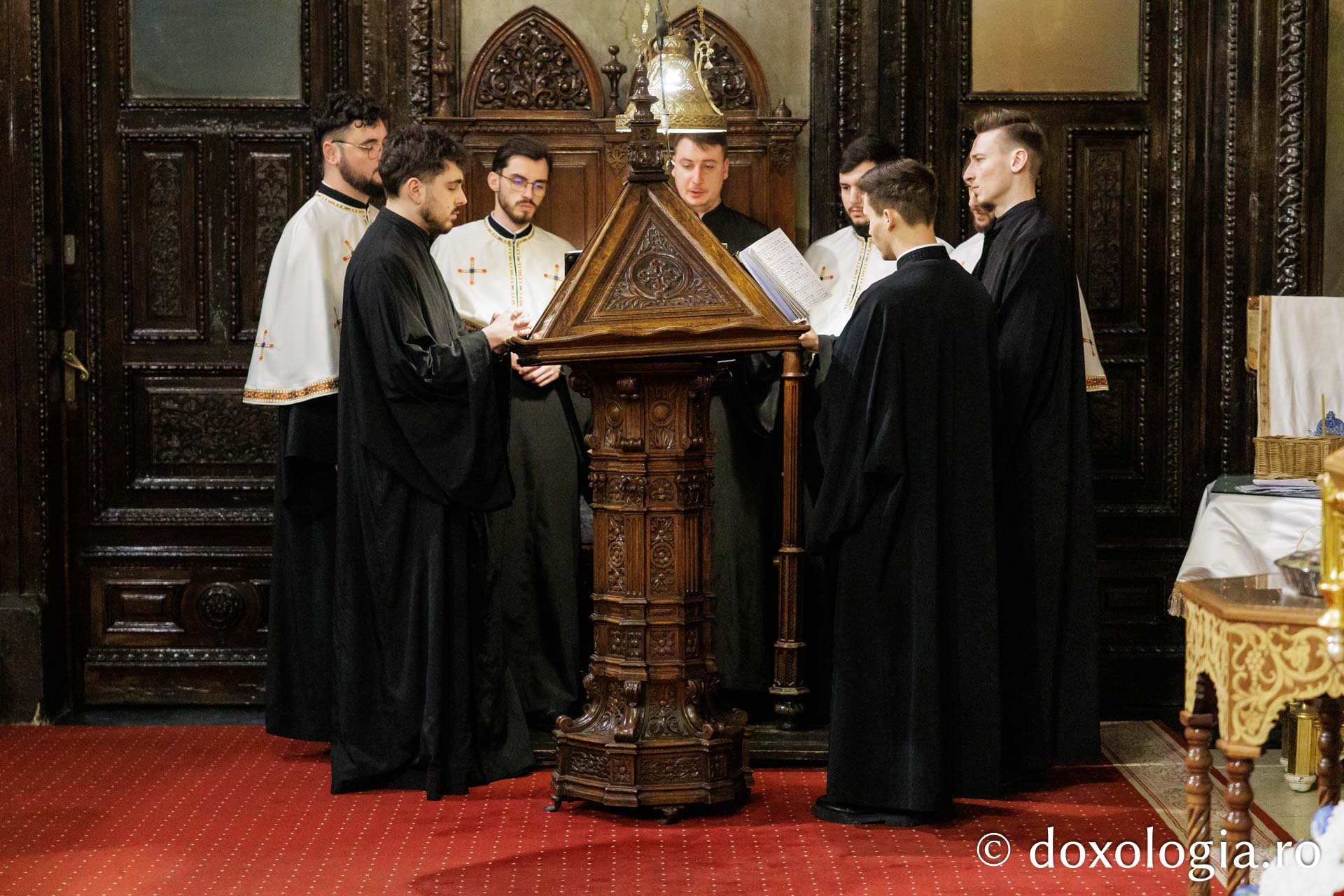 Sfântul Ierarh Iosif cel Milostiv, cinstit la Catedrala Mitropolitană din Iași: „Este numit astfel pentru că a fost bun în cuget, în inimă și în sufletul său”