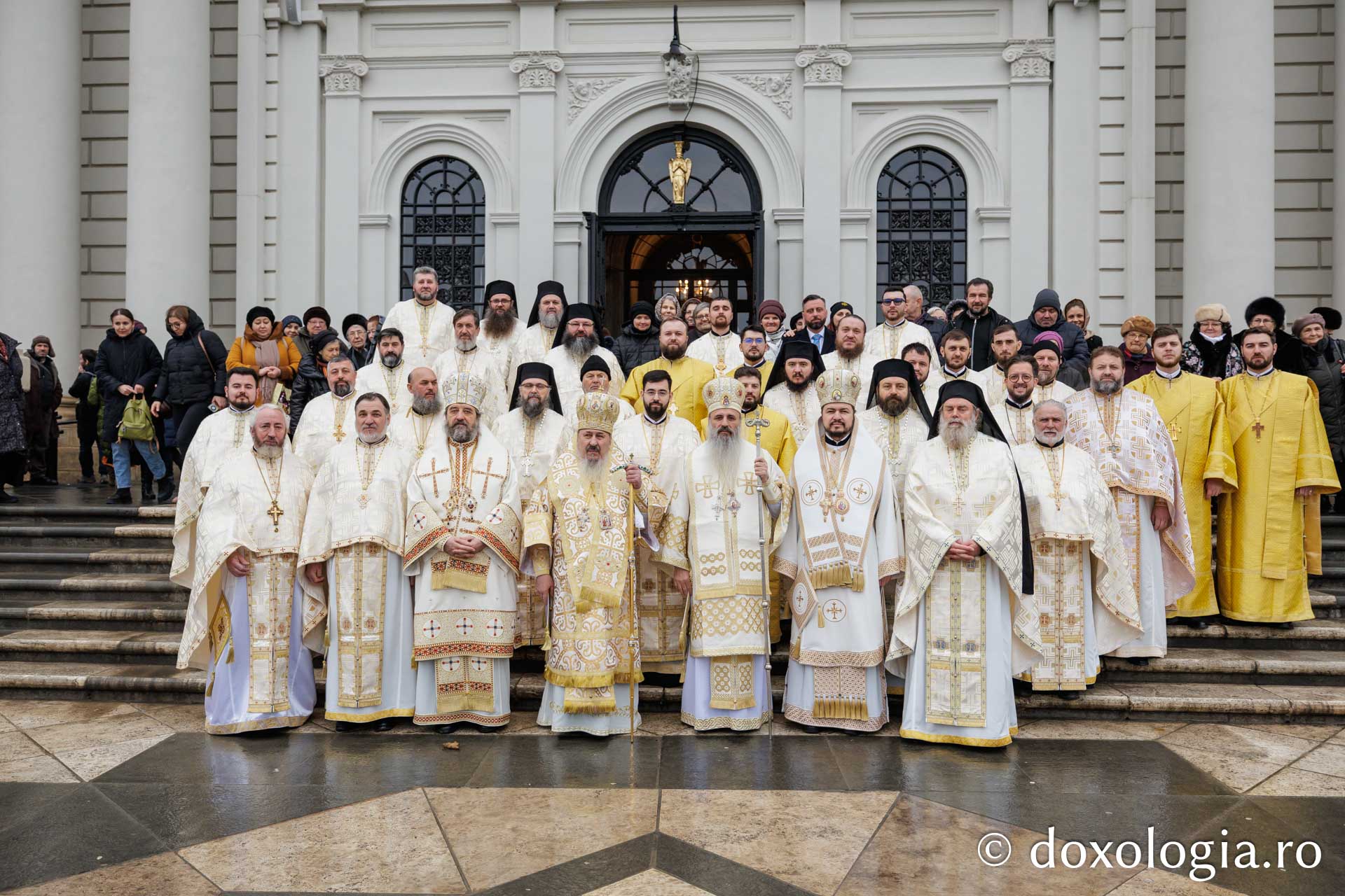 Sfântul Ierarh Iosif cel Milostiv, cinstit la Catedrala Mitropolitană din Iași: „Este numit astfel pentru că a fost bun în cuget, în inimă și în sufletul său”
