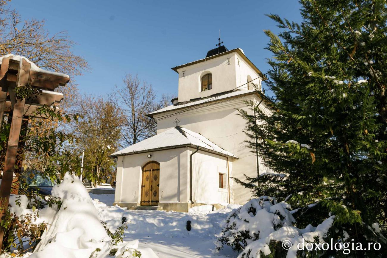 Mănăstirea „Sfinții Atanasie și Chiril” din dealul Copoului