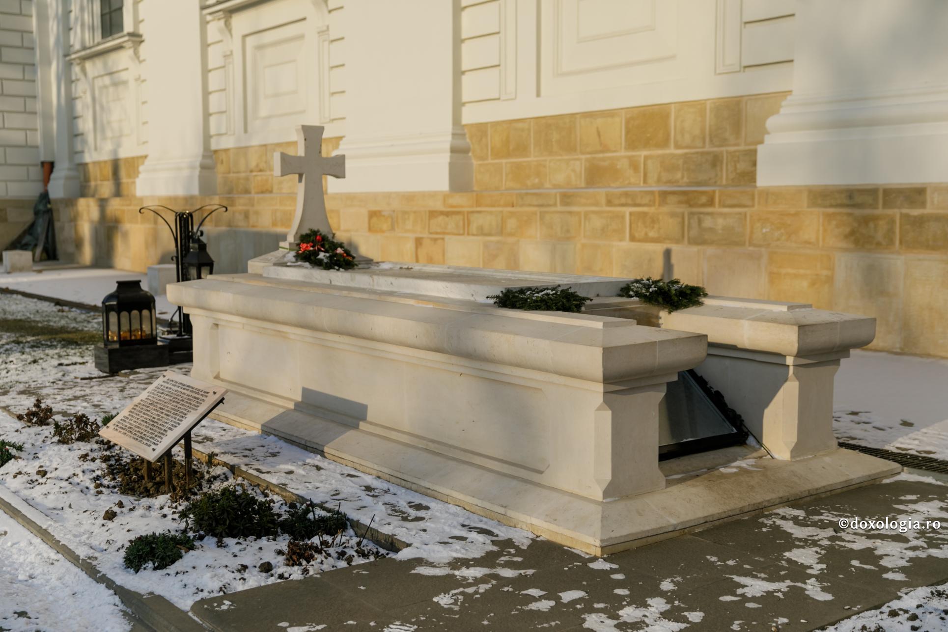 mormantul Sfantului Ierarh Iosif cel Milostiv