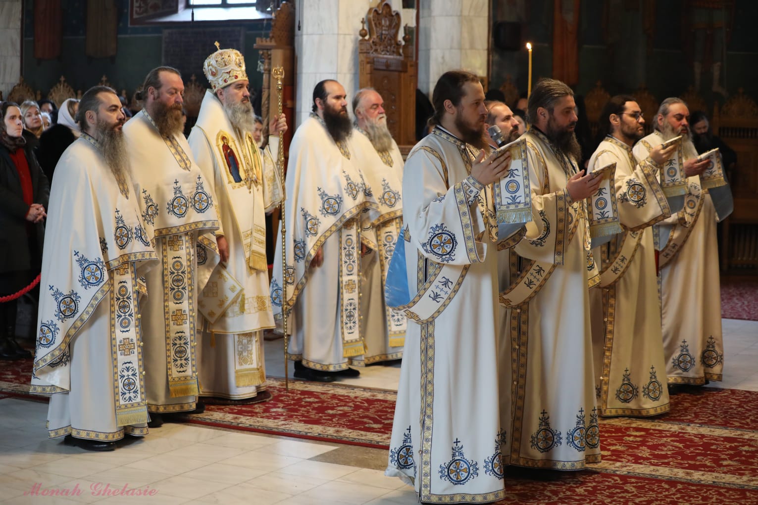 Preasfințitul Părinte Nectarie de Bogdania a slujit la Mănăstirea Sihăstria în Duminica a 29-a după Rusalii