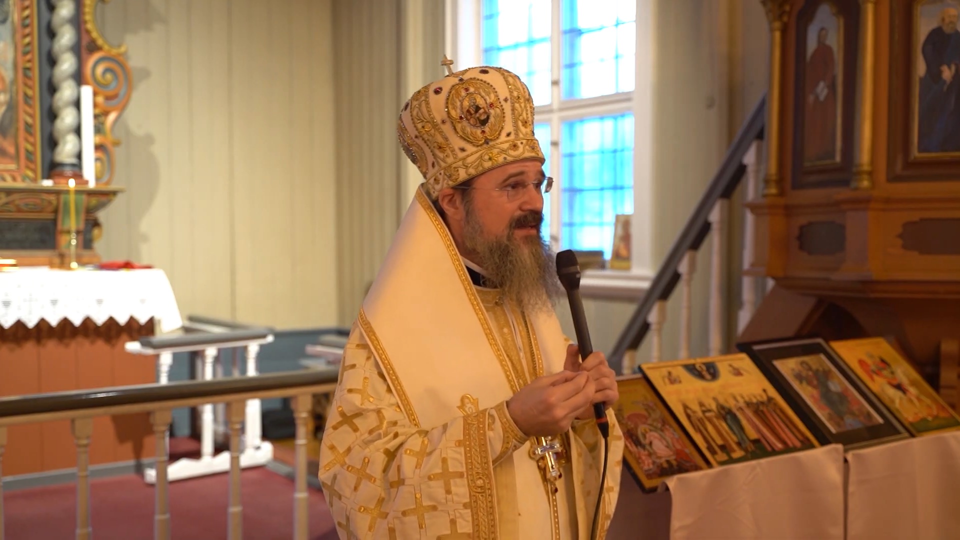 (Video) PS Macarie: „O privire a Mântuitorului, o viață schimbată”