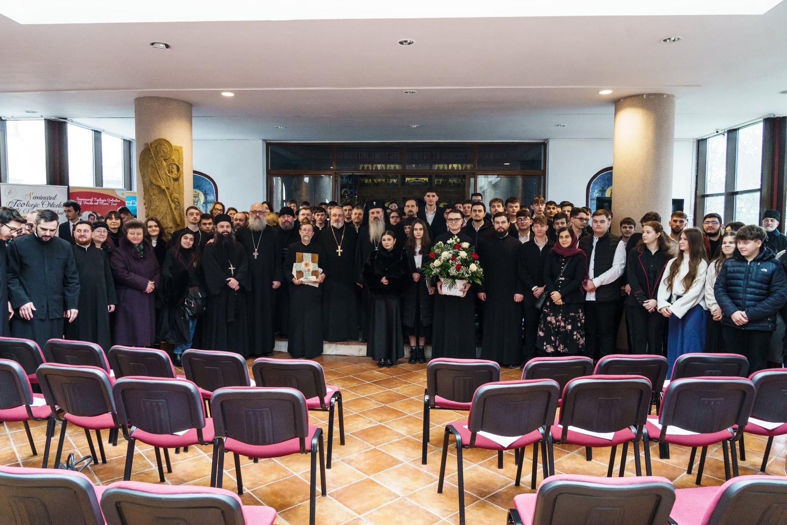 Seminarul Teologic „Veniamin Costachi” – făclie de credință și cunoaștere la Simpozionul Național organizat de Seminarul de la Iași