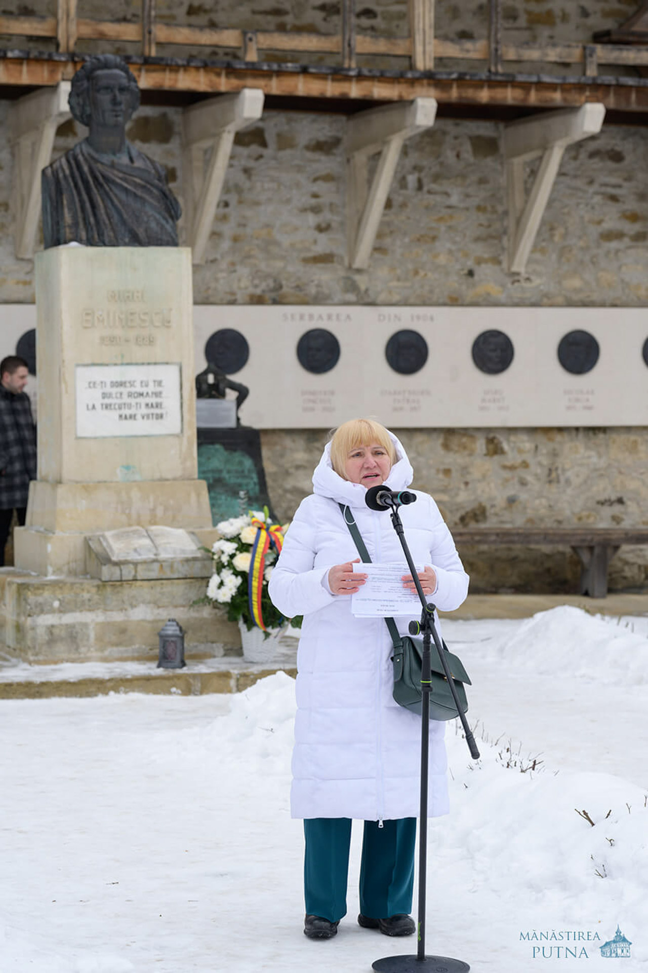 Ziua Culturii Române: Premiile Festivalului Literar „Mihai Eminescu” la Mănăstirea Putna