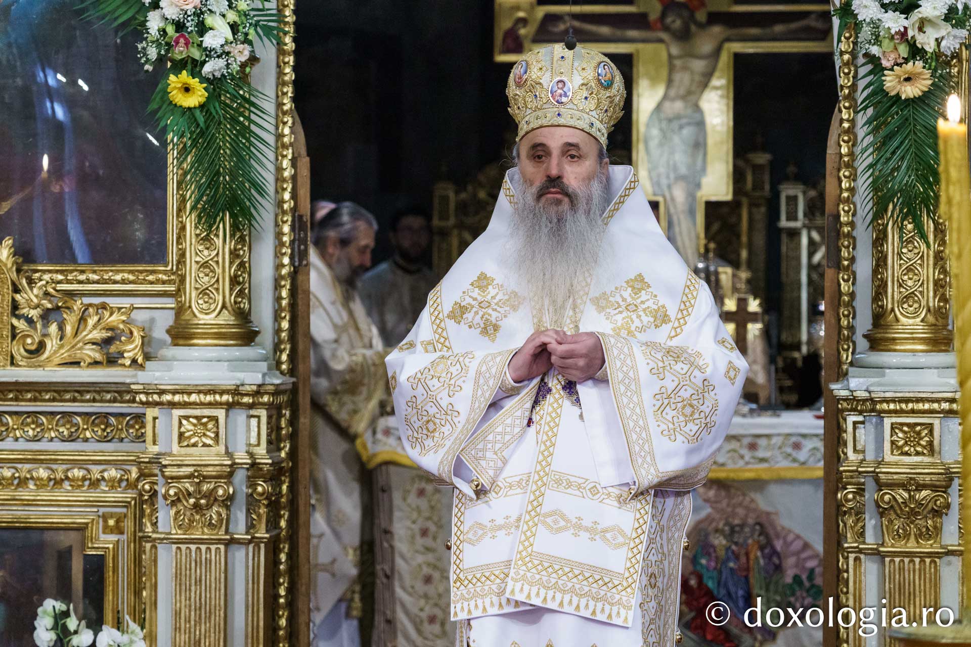 (Video) IPS Teofan: „Locul în care ne întâlnim cu Dumnezeu este Sfânta Biserică”