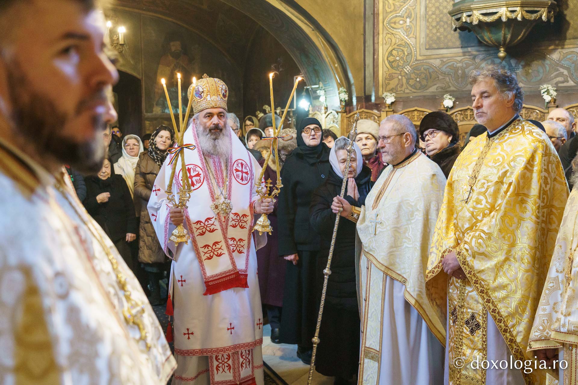 Hramul Parohiei „Sfântul Haralambie” din Iași, sărbătorit prin Liturghie arhierească
