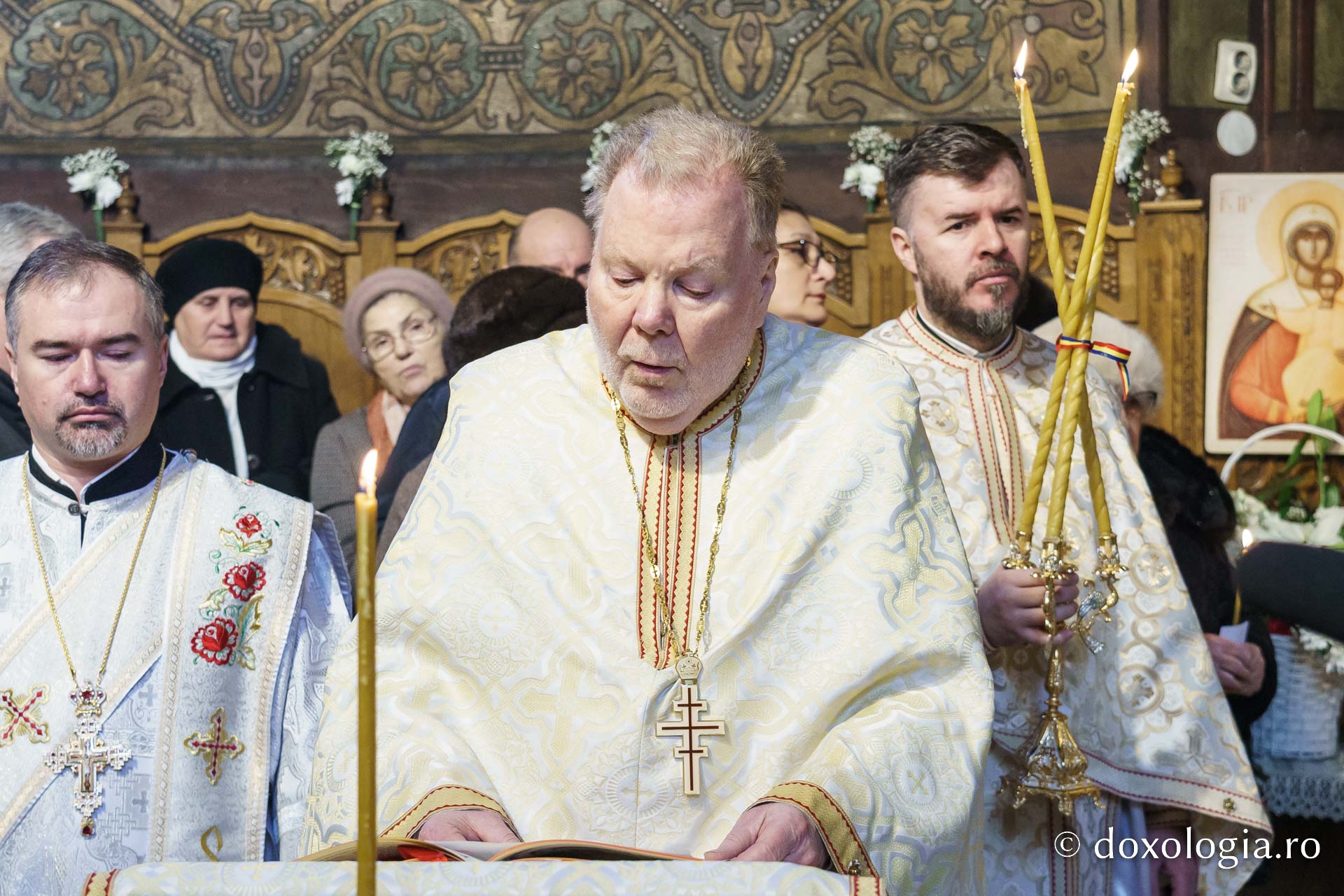 Hramul Parohiei „Sfântul Haralambie” din Iași, sărbătorit prin Liturghie arhierească