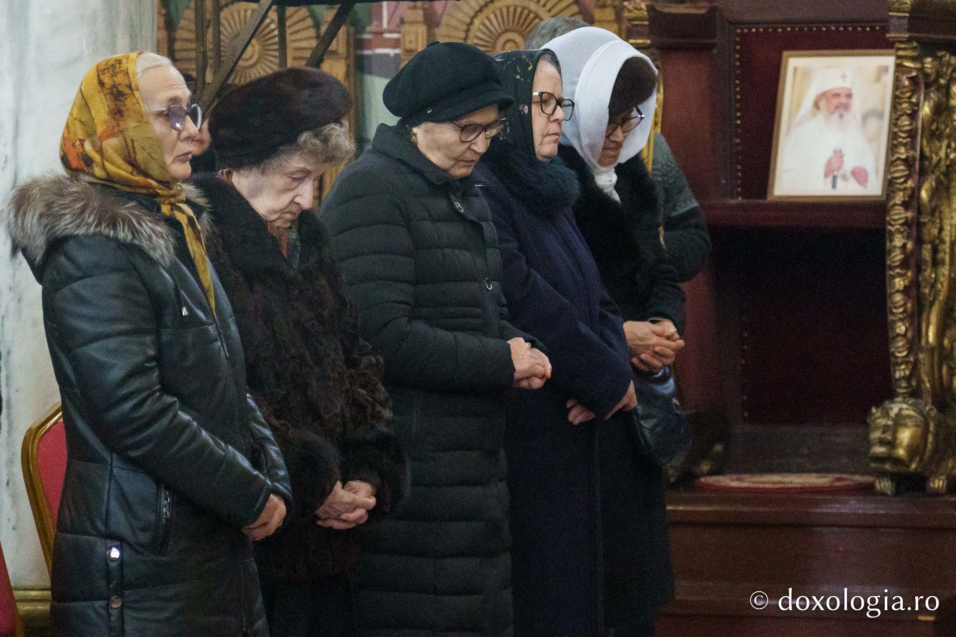 Preasfințitul Părinte Nichifor Botoșăneanul a slujit la Mănăstirea Bărboi, în Duminica Lăsatului sec de brânză