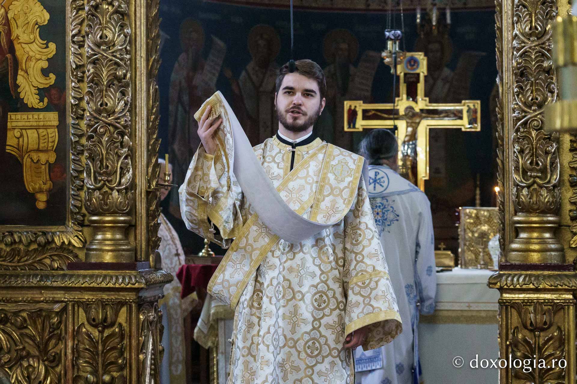 Preasfințitul Părinte Nichifor Botoșăneanul a slujit la Mănăstirea Bărboi, în Duminica Lăsatului sec de brânză