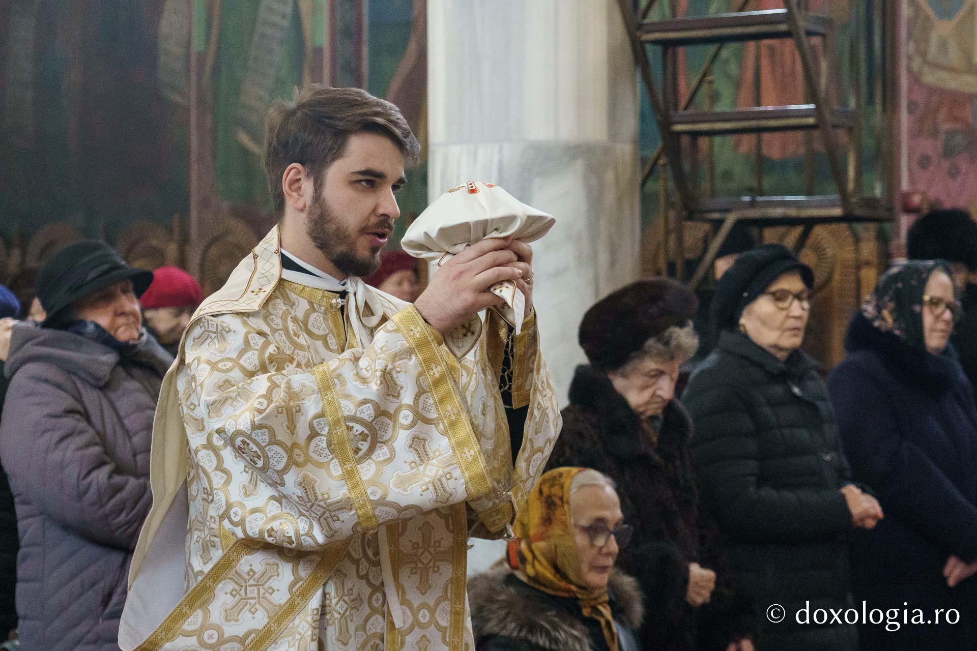 Preasfințitul Părinte Nichifor Botoșăneanul a slujit la Mănăstirea Bărboi, în Duminica Lăsatului sec de brânză