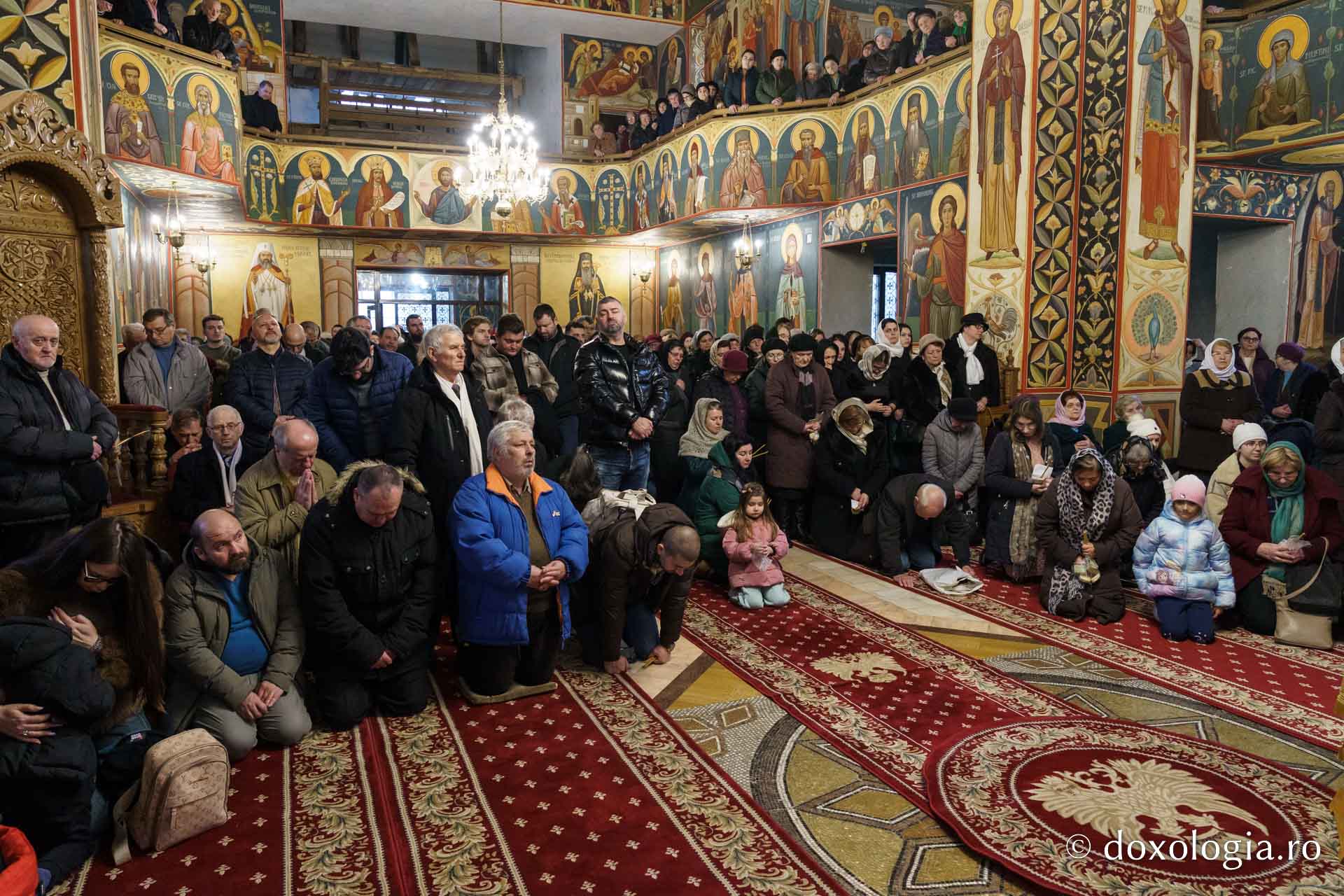 Moment istoric la Biserica Galata din Iași: Astăzi au fost prezentați doi noi preoți slujitori