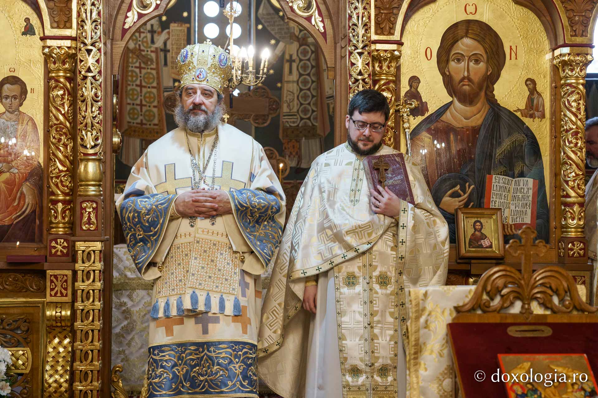 Moment istoric la Biserica Galata din Iași: Astăzi au fost prezentați doi noi preoți slujitori