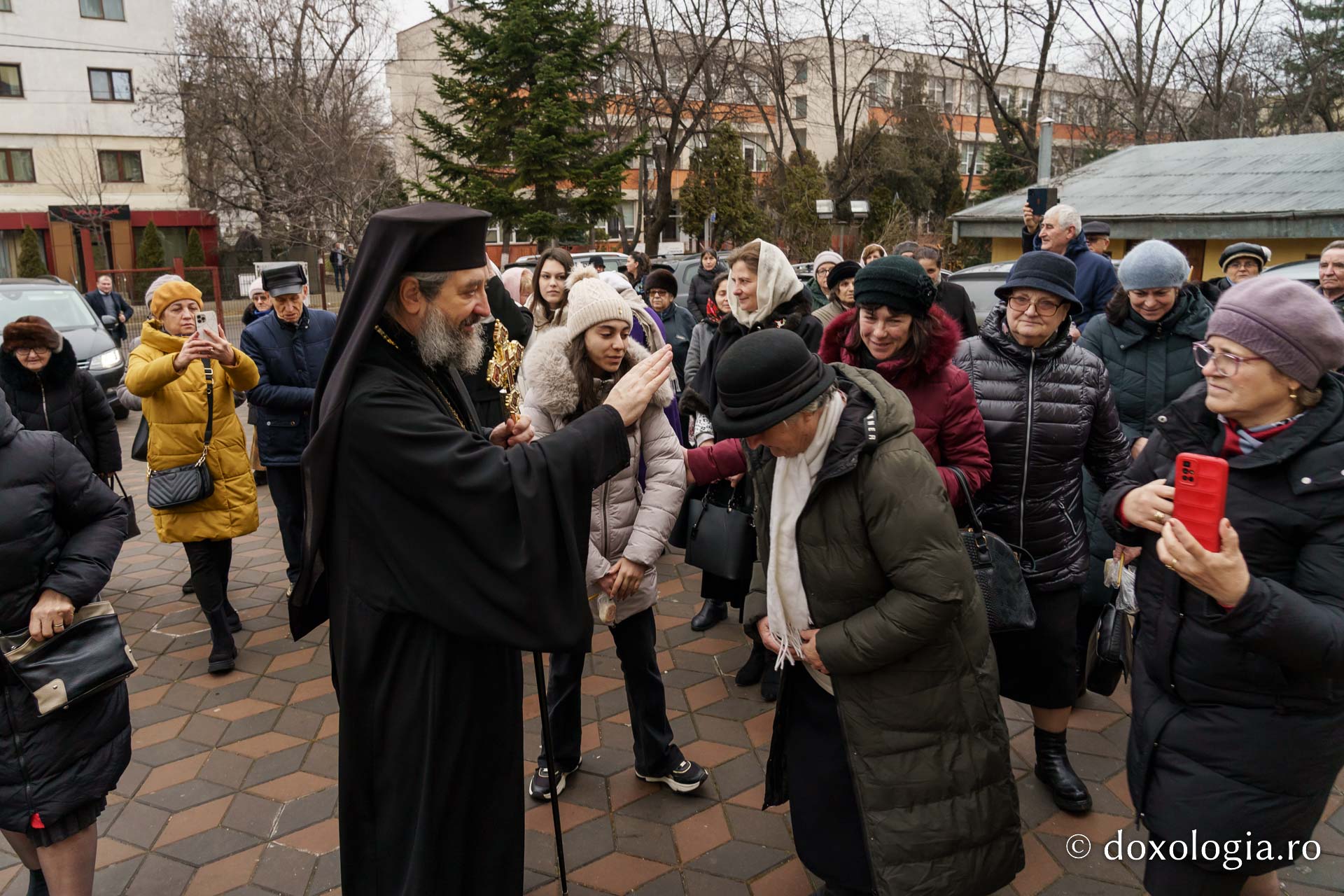 Moment istoric la Biserica Galata din Iași: Astăzi au fost prezentați doi noi preoți slujitori