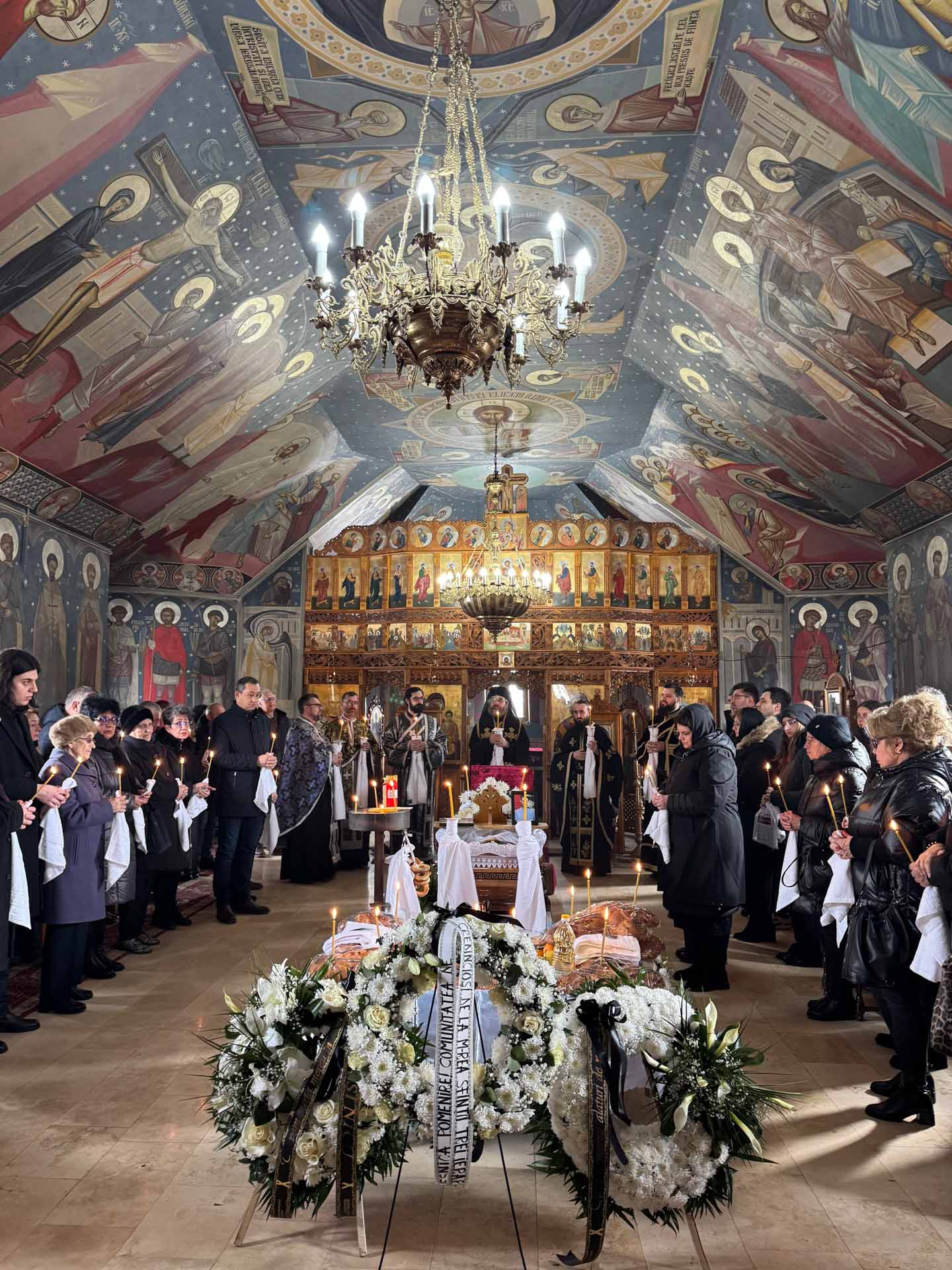 Comunitatea academică l-a condus pe ultimul drum pământesc pe lect. univ. dr. Radu-Paul Apetrei.