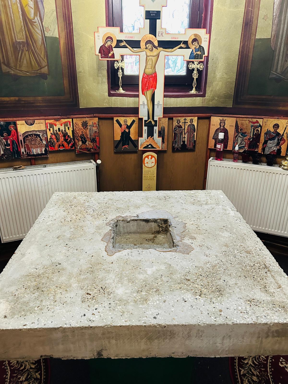 Sfânta Masă din Biserica satului Șendreni are nevoie de ctitori