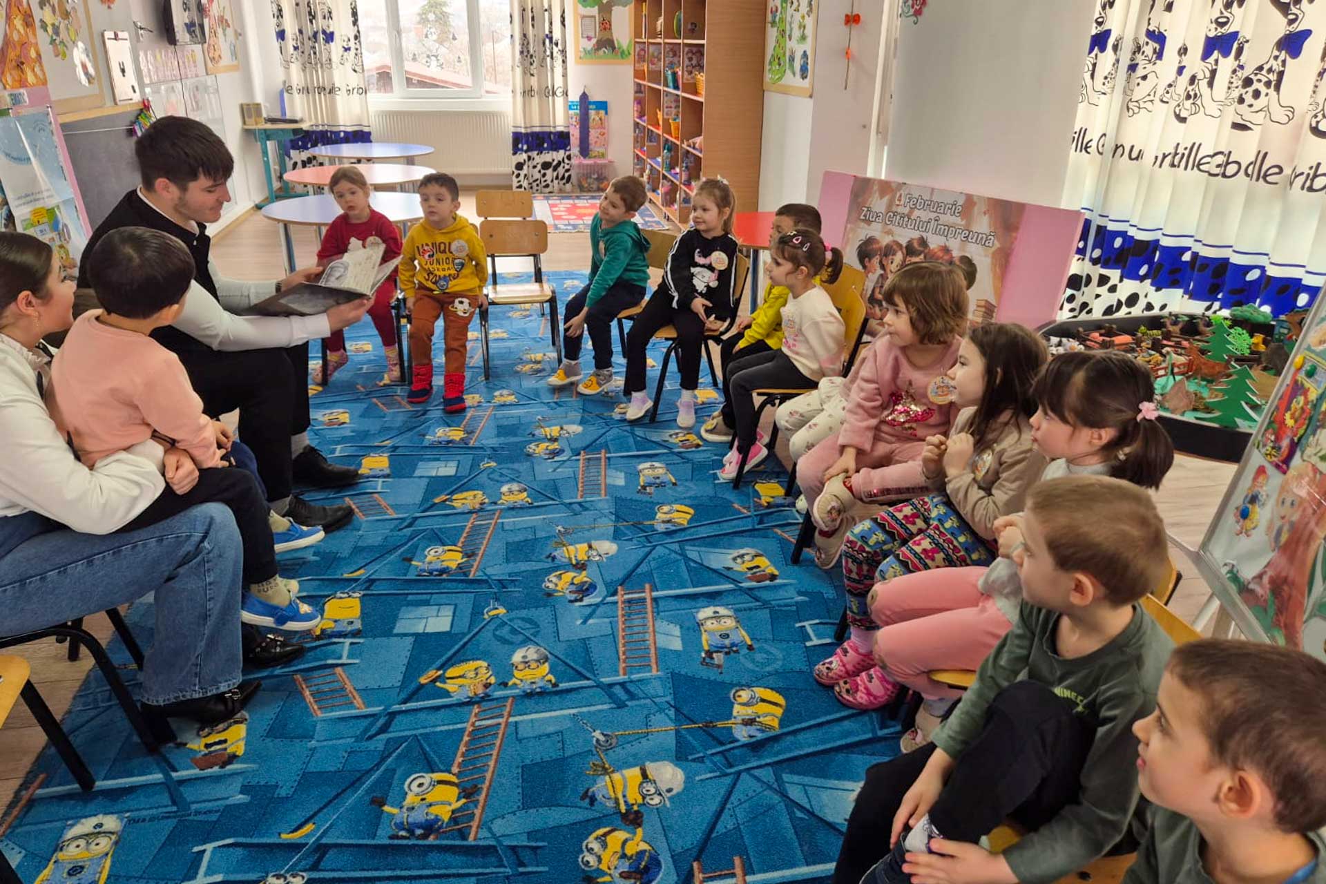 Ziua Internațională a Cititului Împreună la Seminarul de la Mănăstirea Neamț: o sărbătoare a cuvântului și a legăturilor între generații