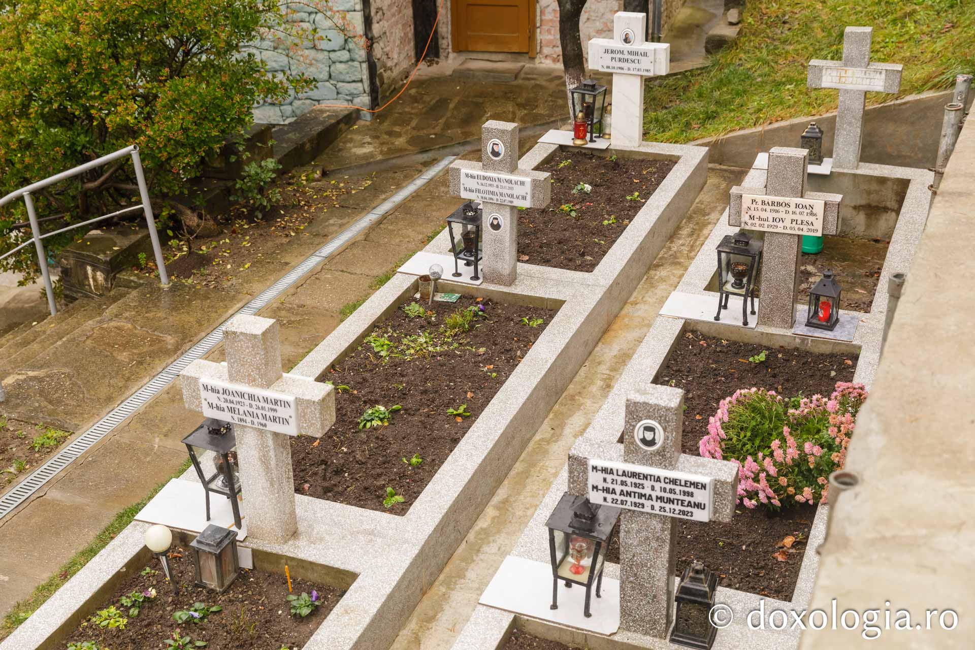 Cimitirul Mănăstirii Râmeț