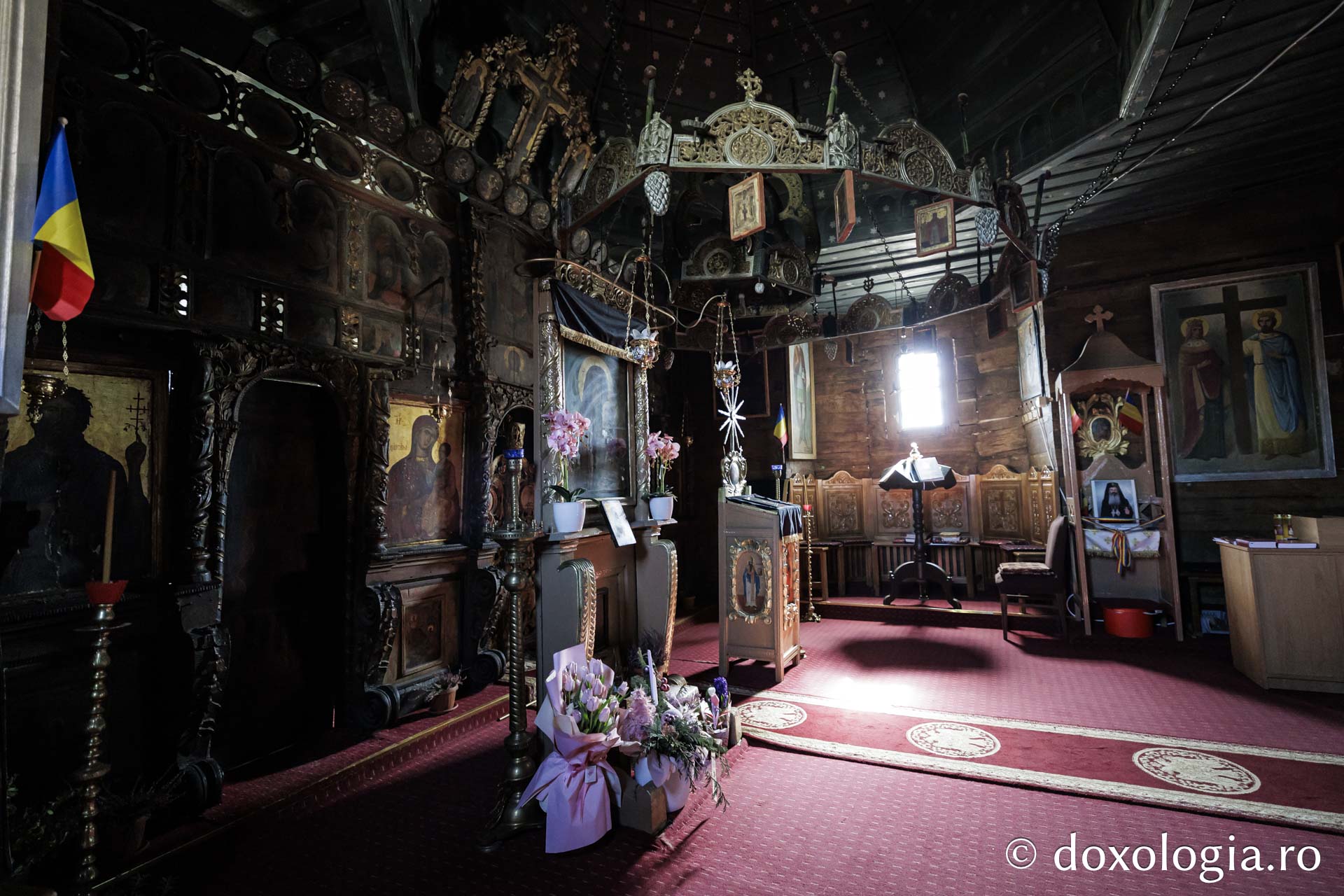 Catepeteasma din secolul al XVII-lea din biserica din Jigoreni