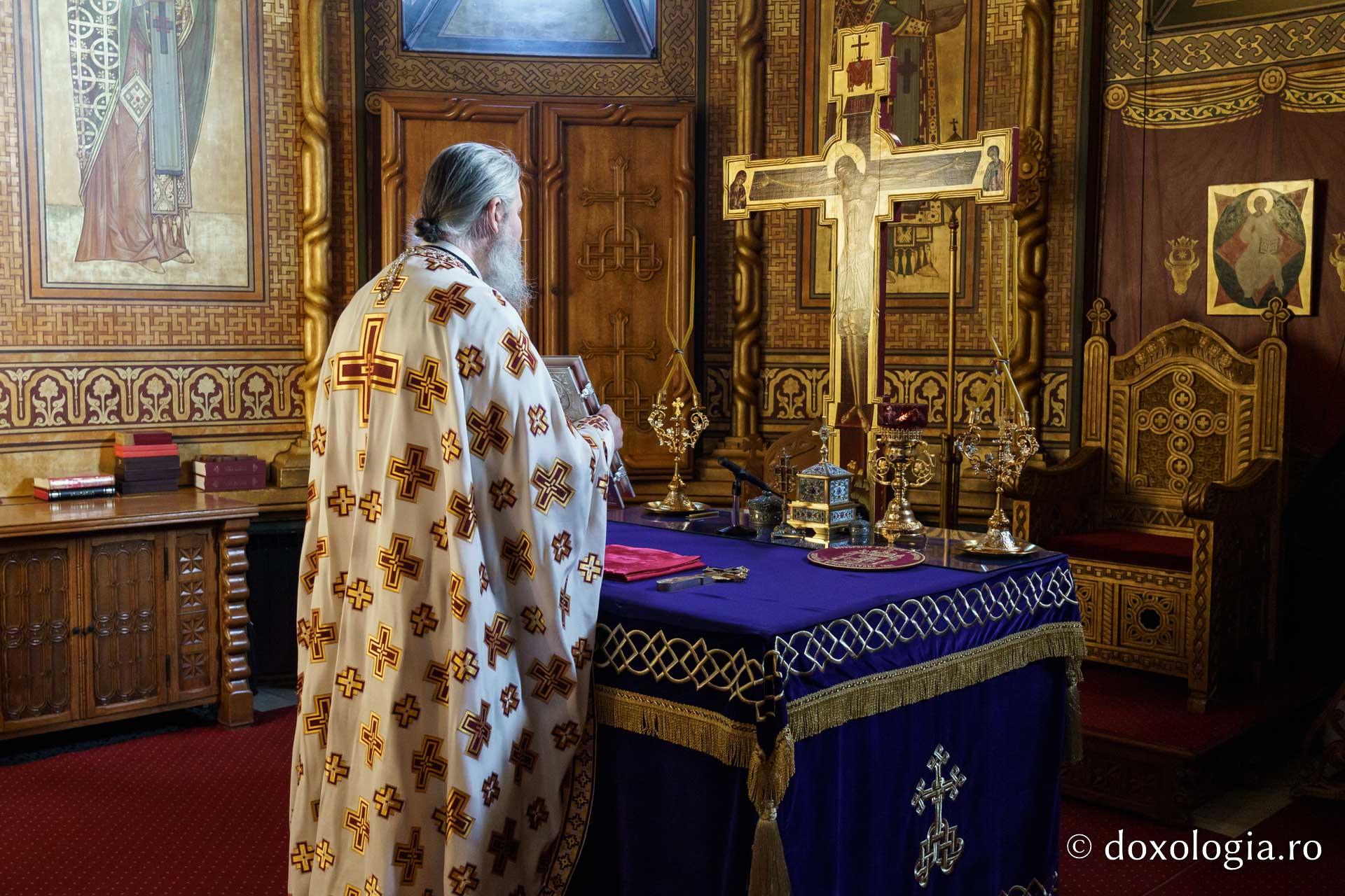 Cinci ani de la hirotonia întru arhiereu, sărbătoriți la Mănăstirea „Sfinții Trei Ierarhi” din Iași