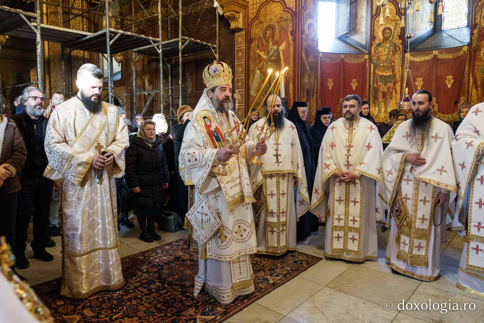 Cinci ani de la hirotonia întru arhiereu, sărbătoriți la Mănăstirea „Sfinții Trei Ierarhi” din Iași