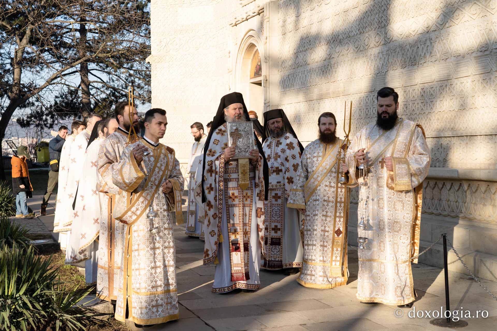 Cinci ani de la hirotonia întru arhiereu, sărbătoriți la Mănăstirea „Sfinții Trei Ierarhi” din Iași