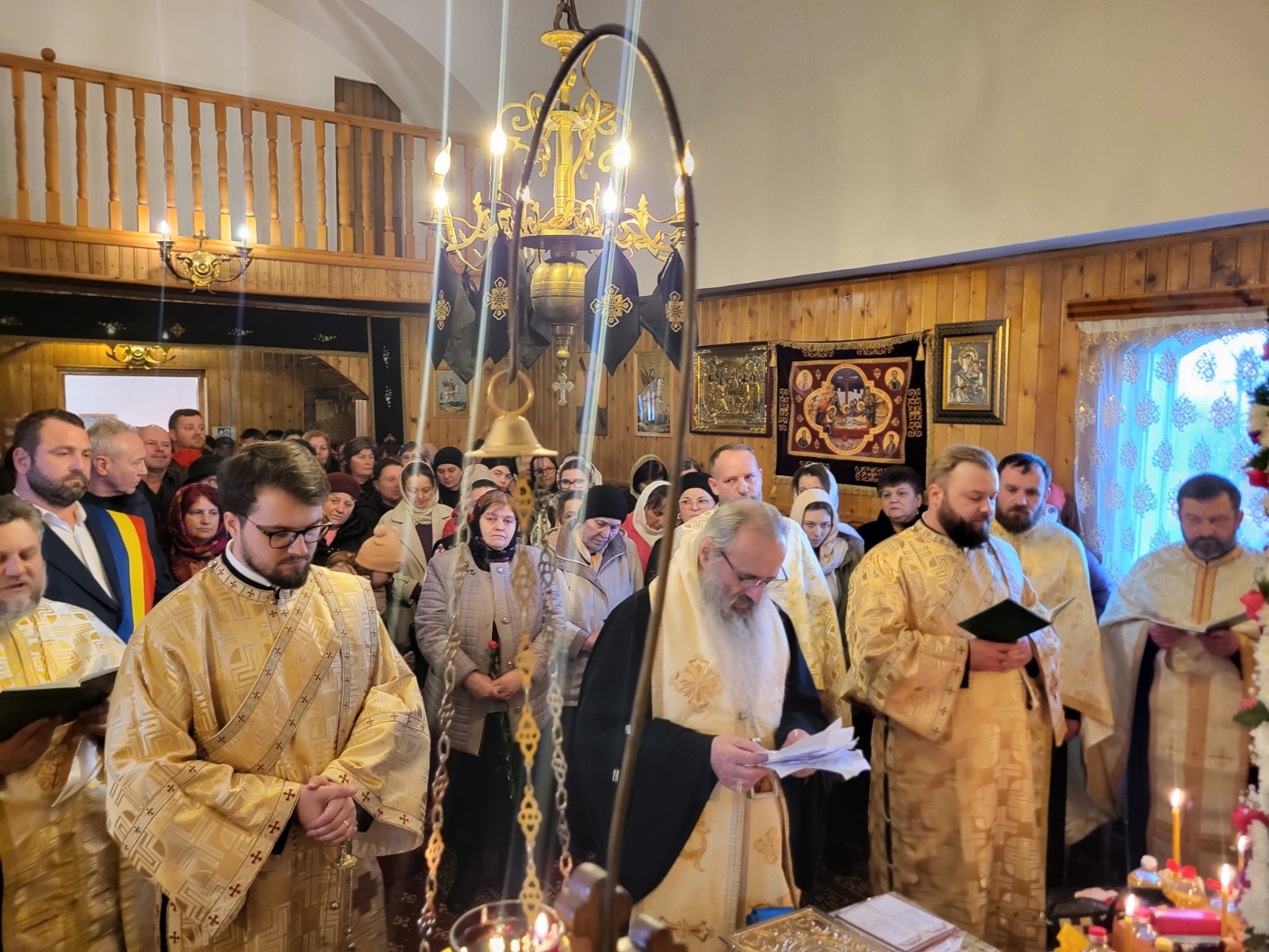 Părintele Mitropolit Teofan, în vizită la Parohia Tudor Vladimirescu - Botoșani