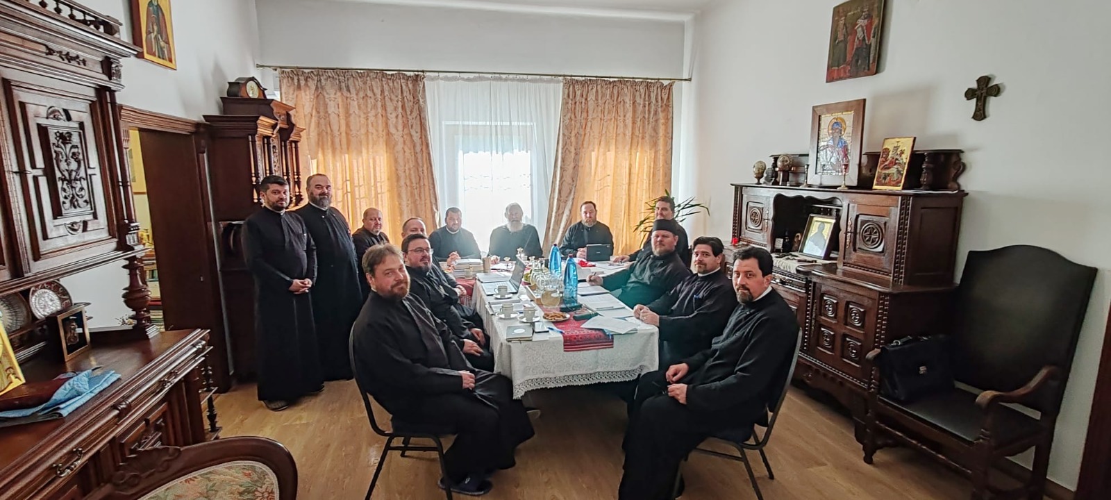 Misionarii protopopești din Arhiepiscopia Iașilor, reuniți în ședință  de lucru la Mănăstirea Bucium