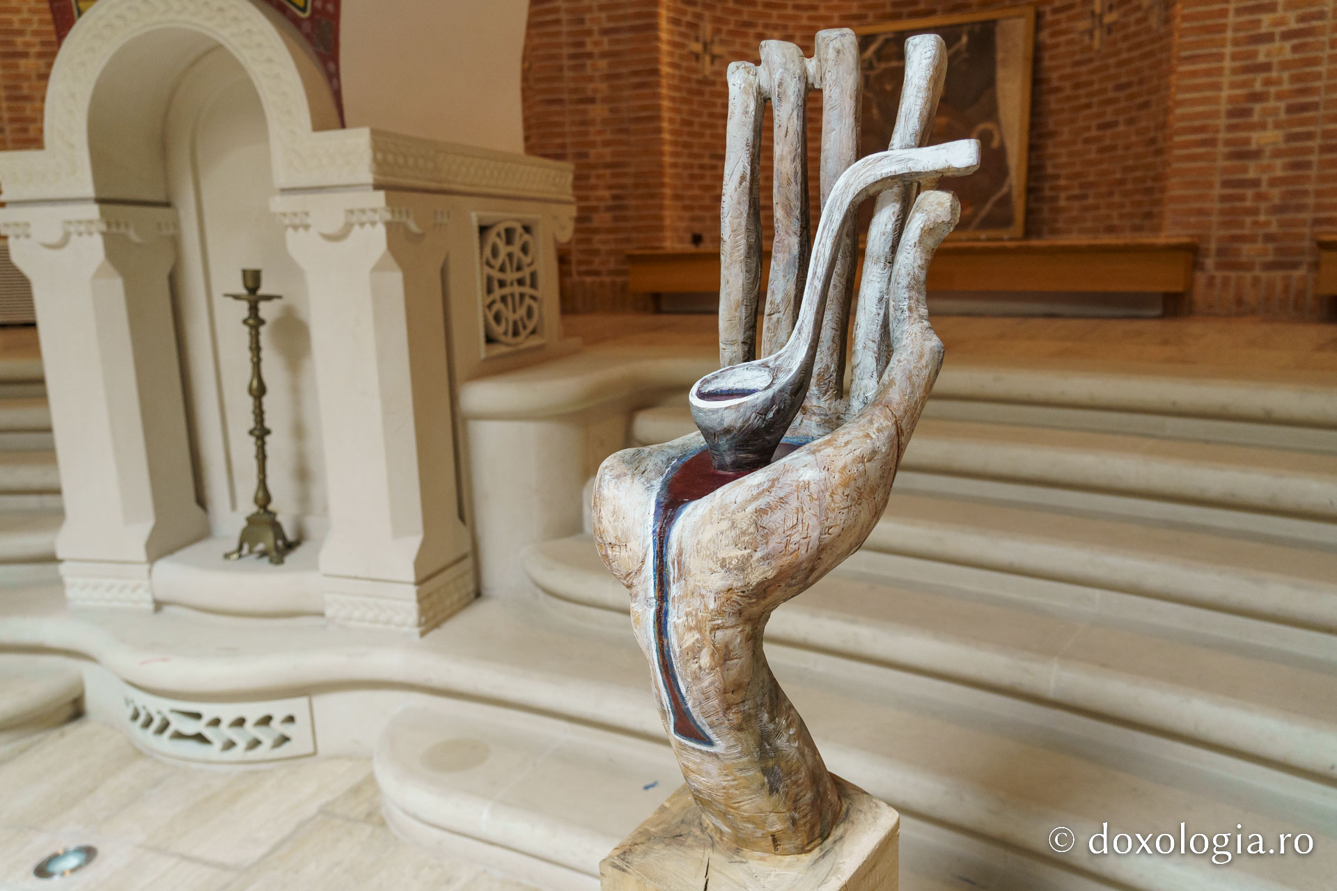 Expozitia „Euharistie” - sculptor Ovidiu-Nicolae Popa