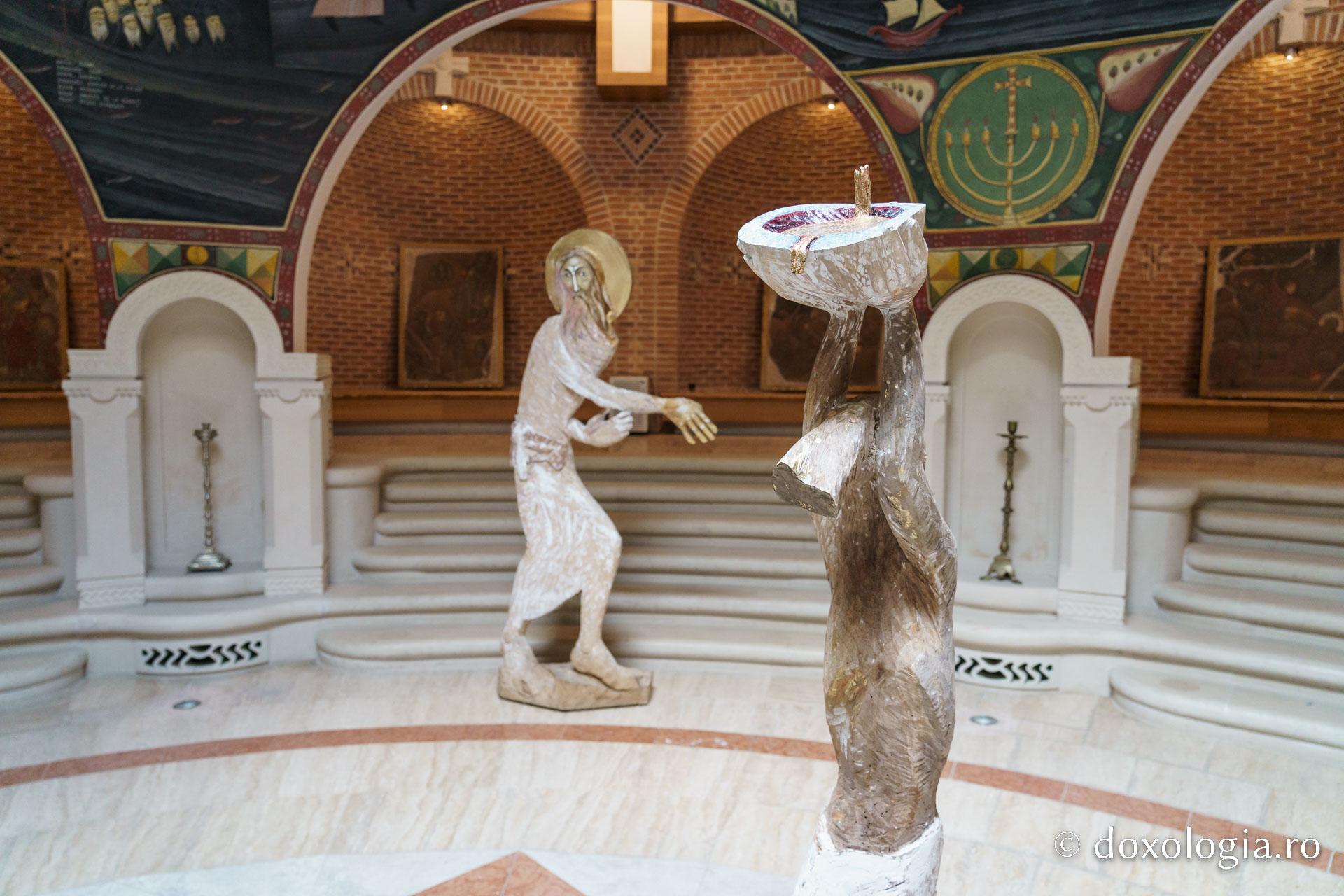 Expozitia „Euharistie” - sculptor Ovidiu-Nicolae Popa