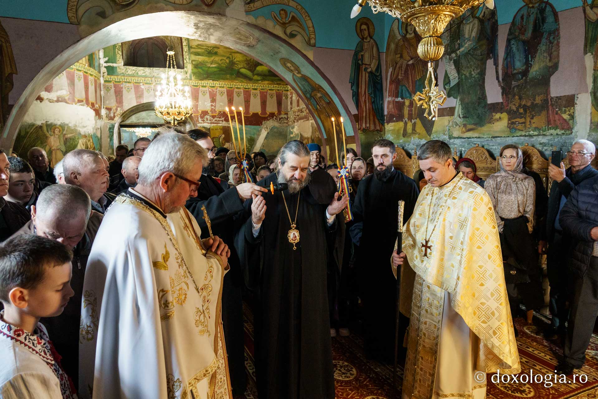 Slujbă arhierească, în Duminica Sfântului Ioan Scărarul, la Parohia Valea Seacă