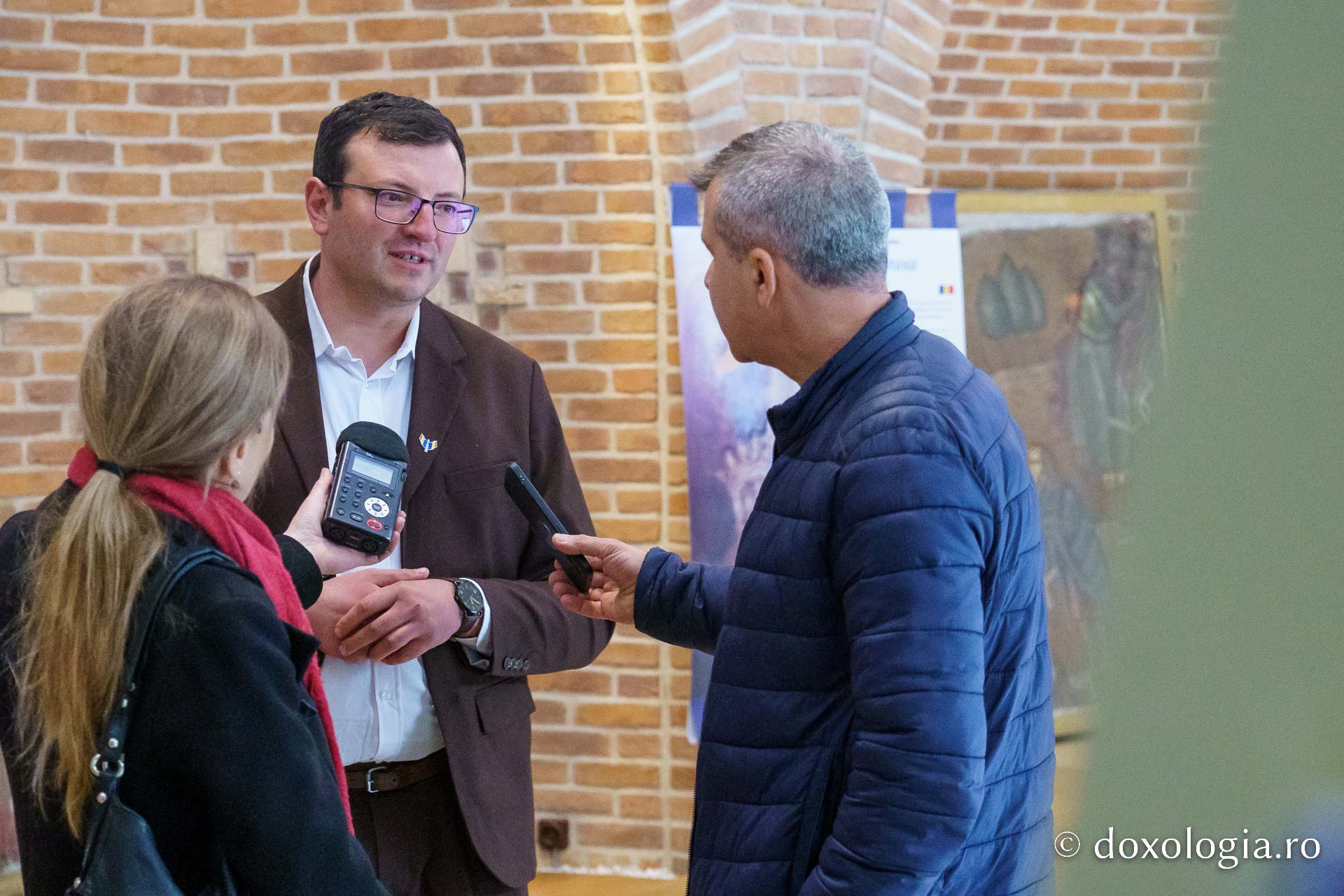 Vernisaj la Iași: expoziția „Doamnele Moldovei”, o incursiune în istoria și spiritualitatea feminină a spațiului moldav