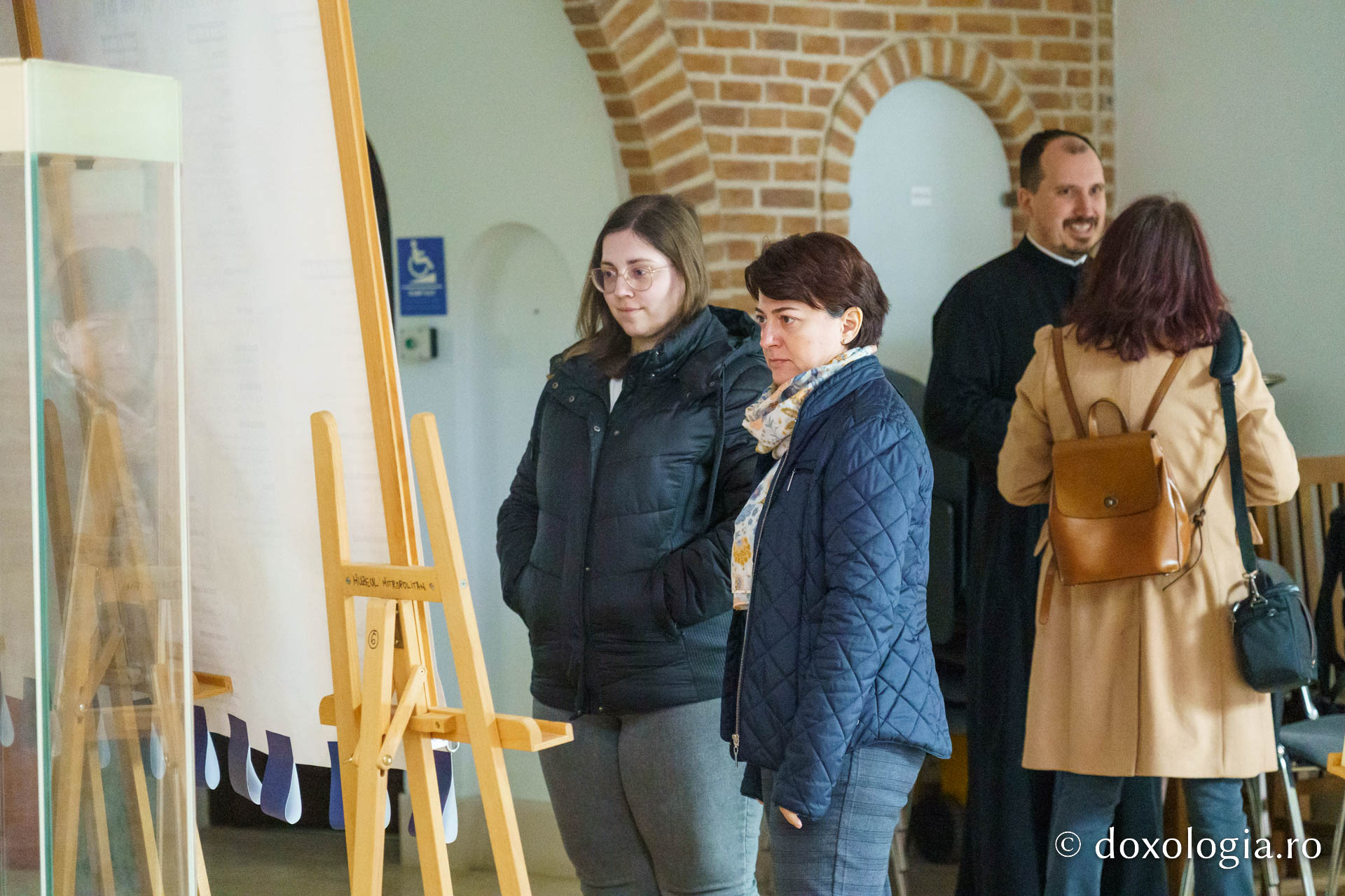 Vernisaj la Iași: expoziția „Doamnele Moldovei”, o incursiune în istoria și spiritualitatea feminină a spațiului moldav