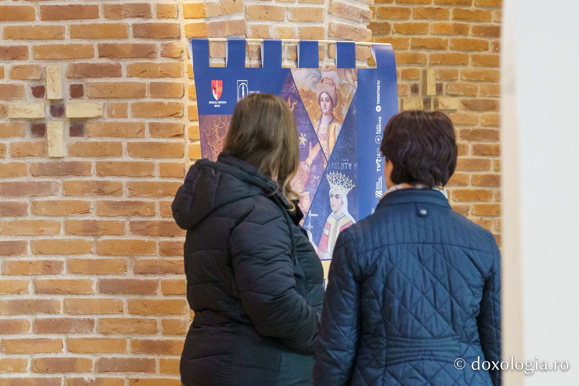 Vernisaj la Iași: expoziția „Doamnele Moldovei”, o incursiune în istoria și spiritualitatea feminină a spațiului moldav