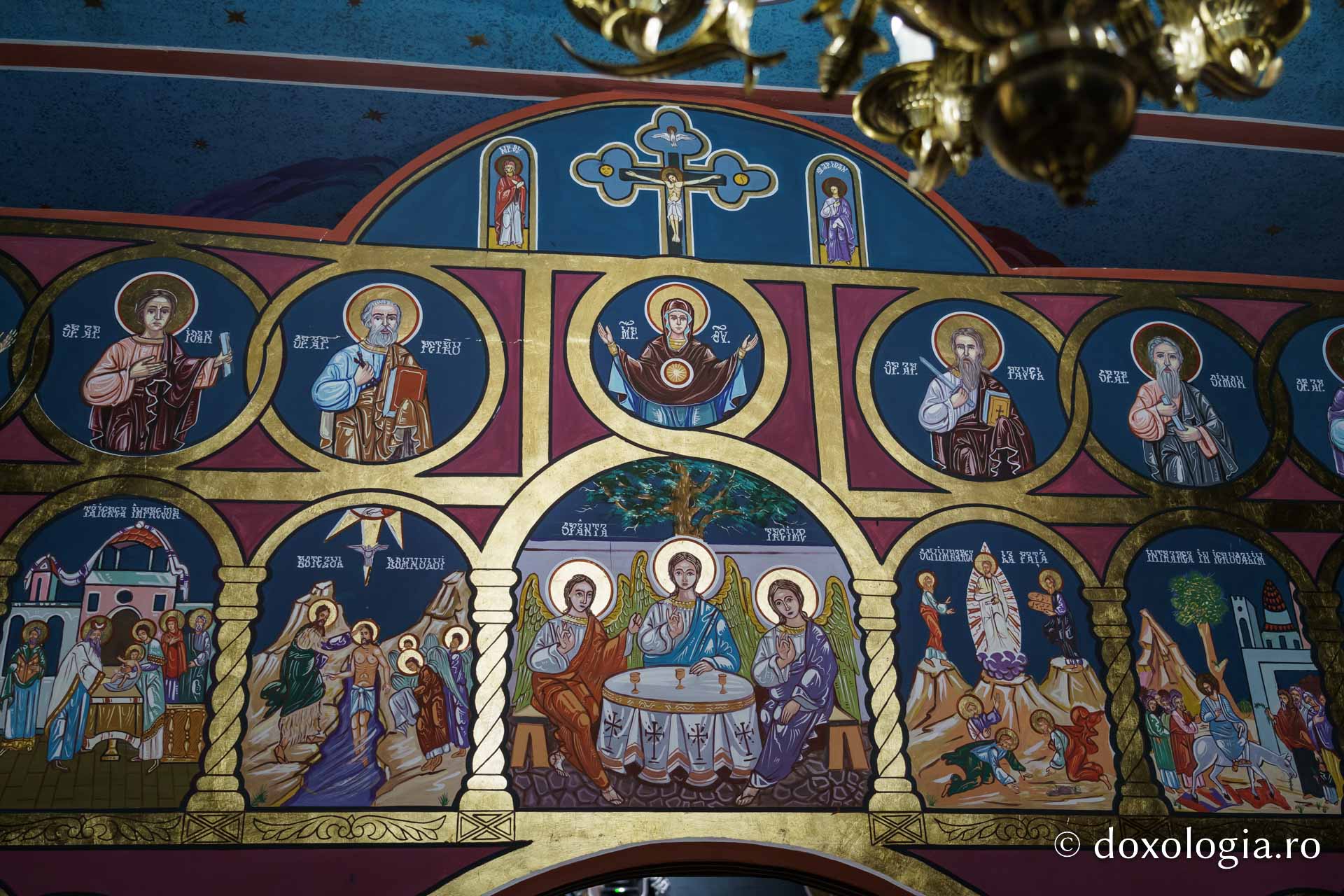 Militarii, în rugăciune în Duminica Sfintei Maria Egipteanca, Capela militară din Piatra Neamț, resfințită de IPS Teofan