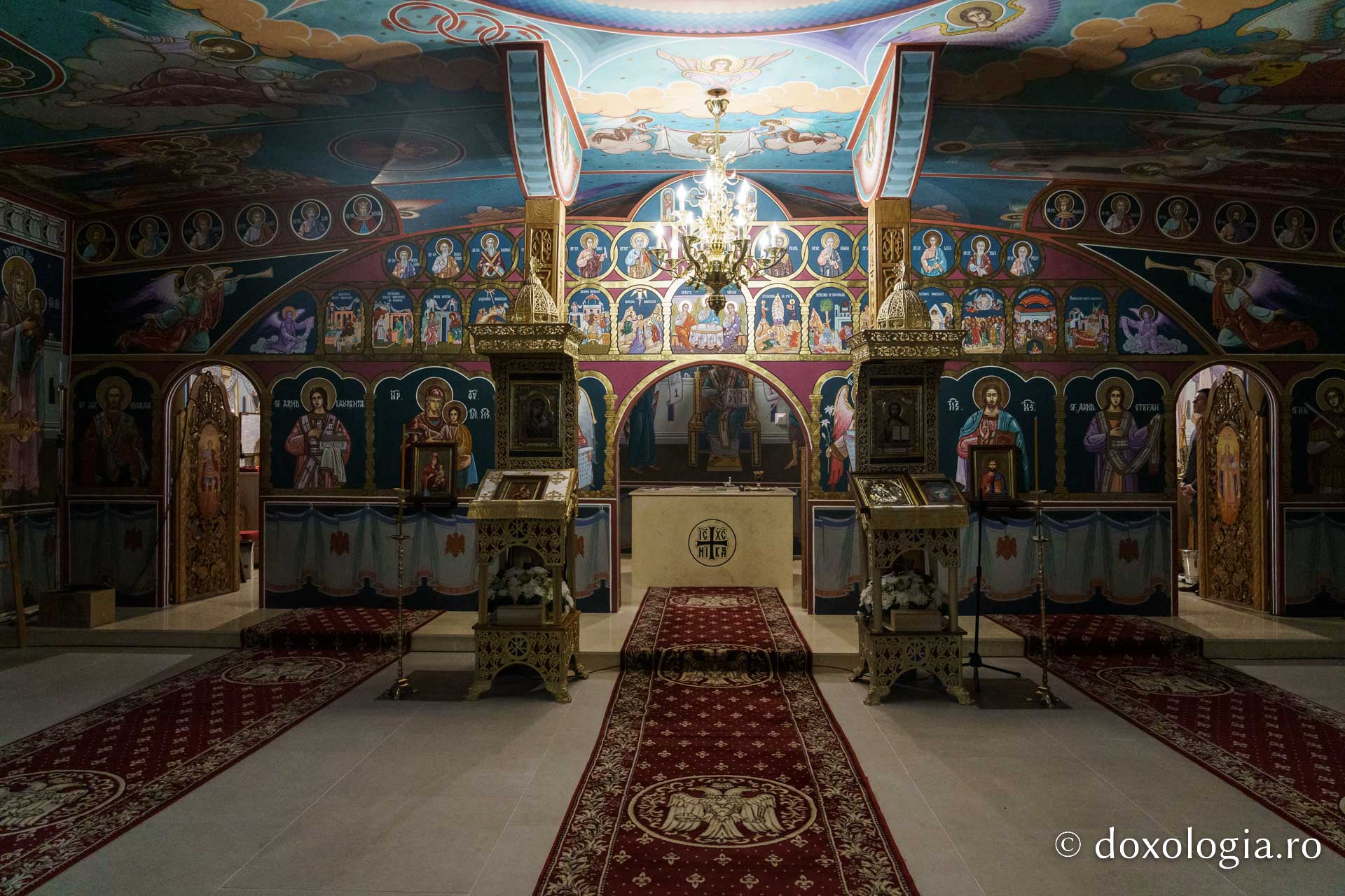 Militarii, în rugăciune în Duminica Sfintei Maria Egipteanca, Capela militară din Piatra Neamț, resfințită de IPS Teofan