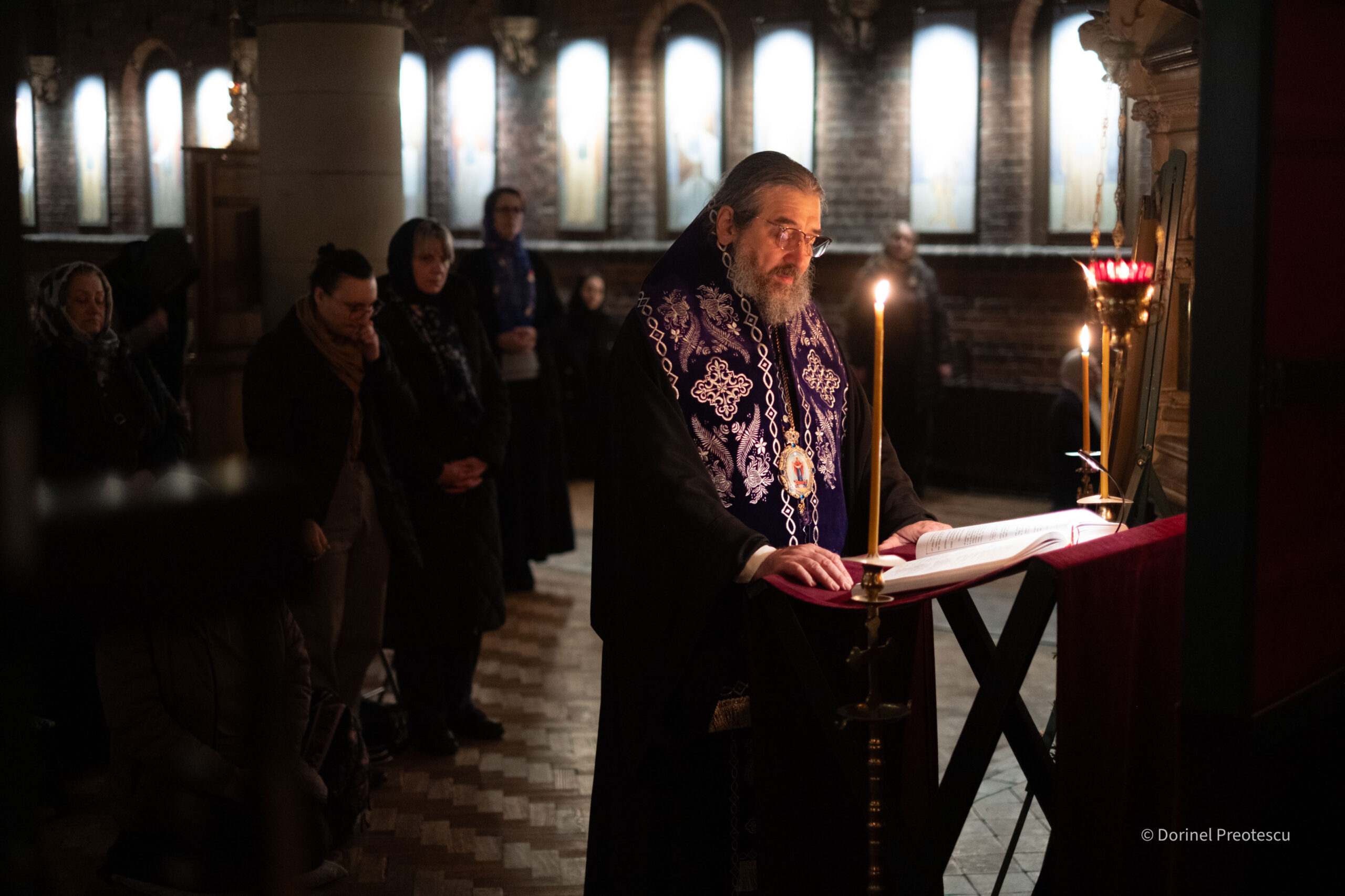 PS Nichifor Botoșăneanul a vizitat comunitățile românești din Marea Britanie