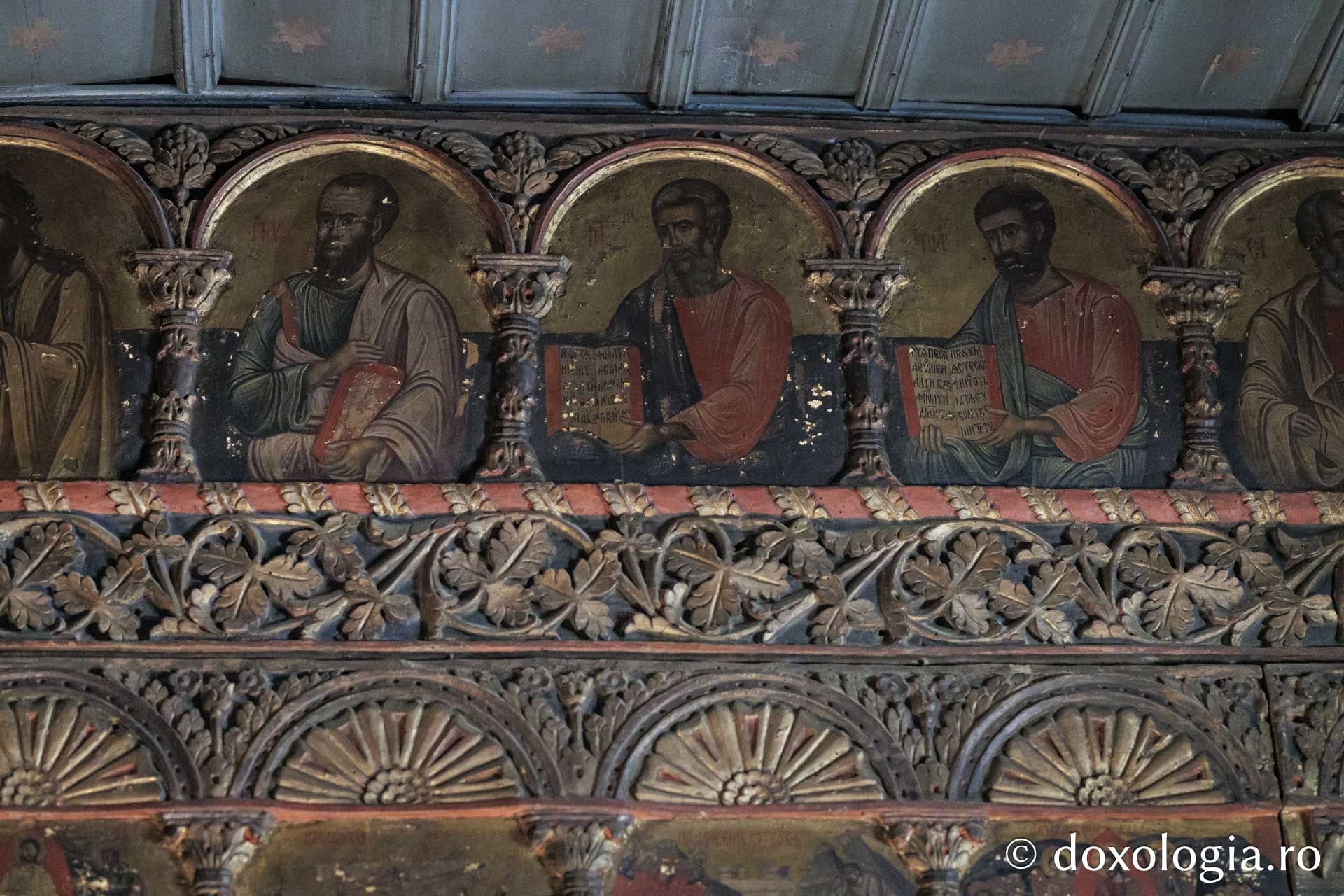 Catepeteasma din secolul al XVII-lea din biserica din Jigoreni