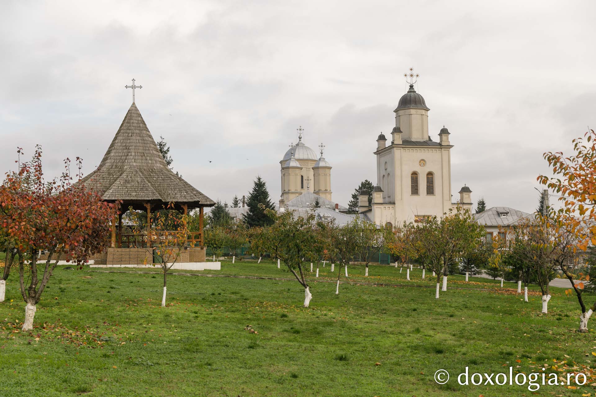 Mănăstirea Pasărea