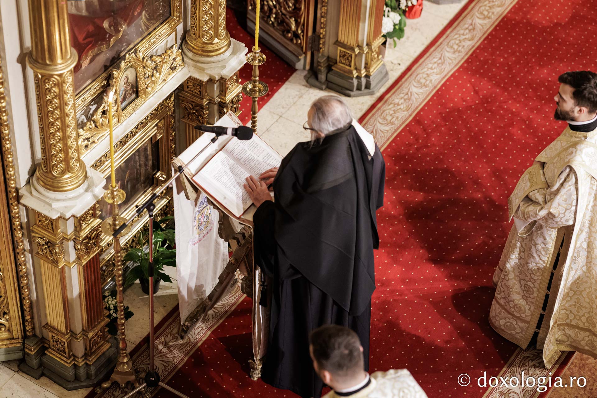 Denia Acatistului Bunei Vestiri la Catedrala mitropolitană din Iași