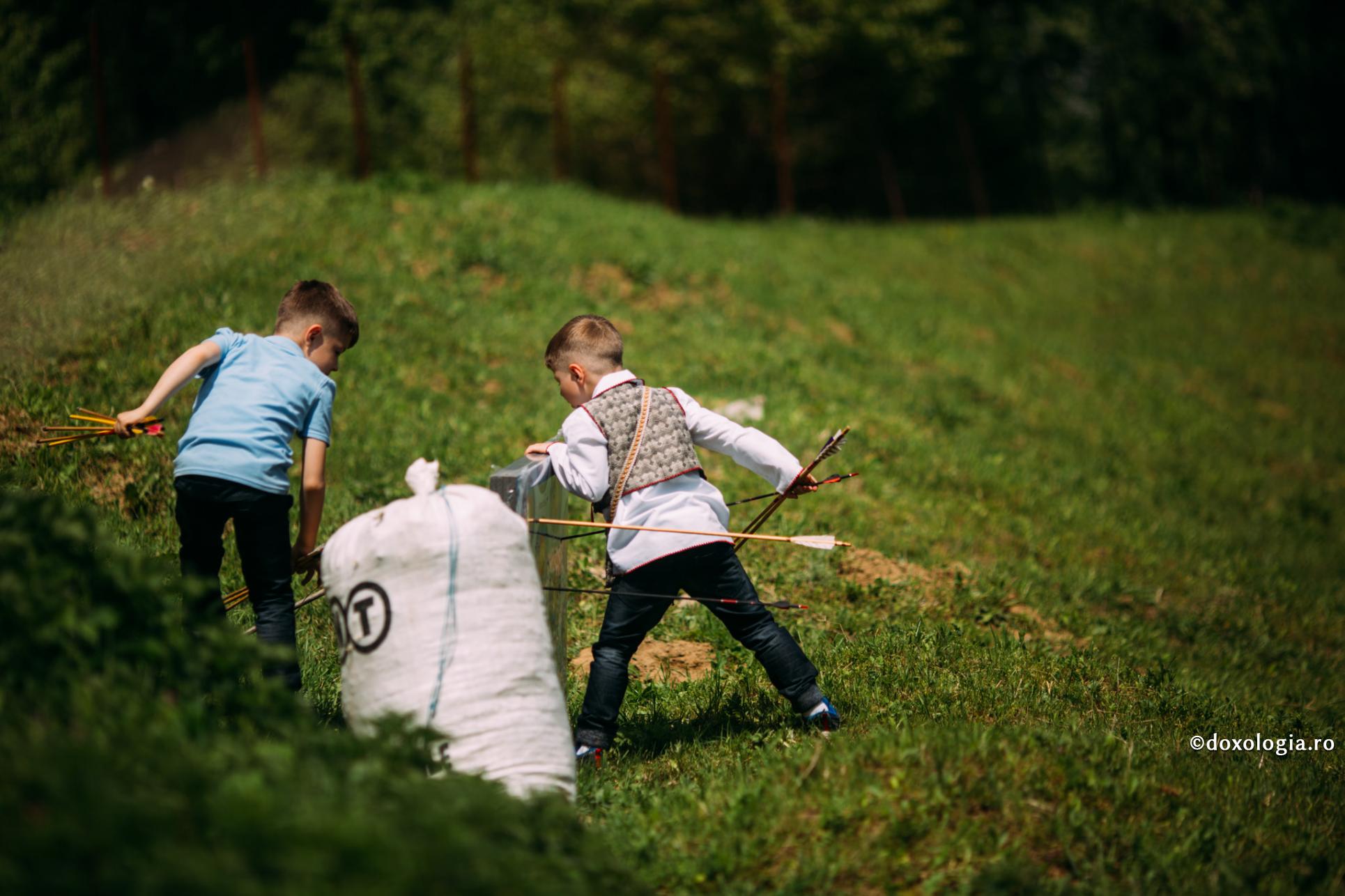 Creșterea copiilor și „cei șapte ani de acasă”