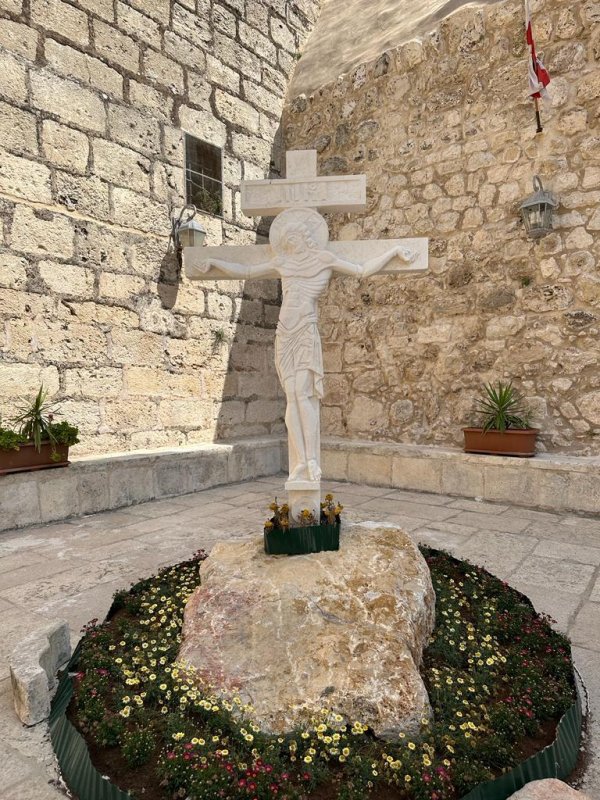 Troița lucrată de Vladlen Babcinețchi în Betleem