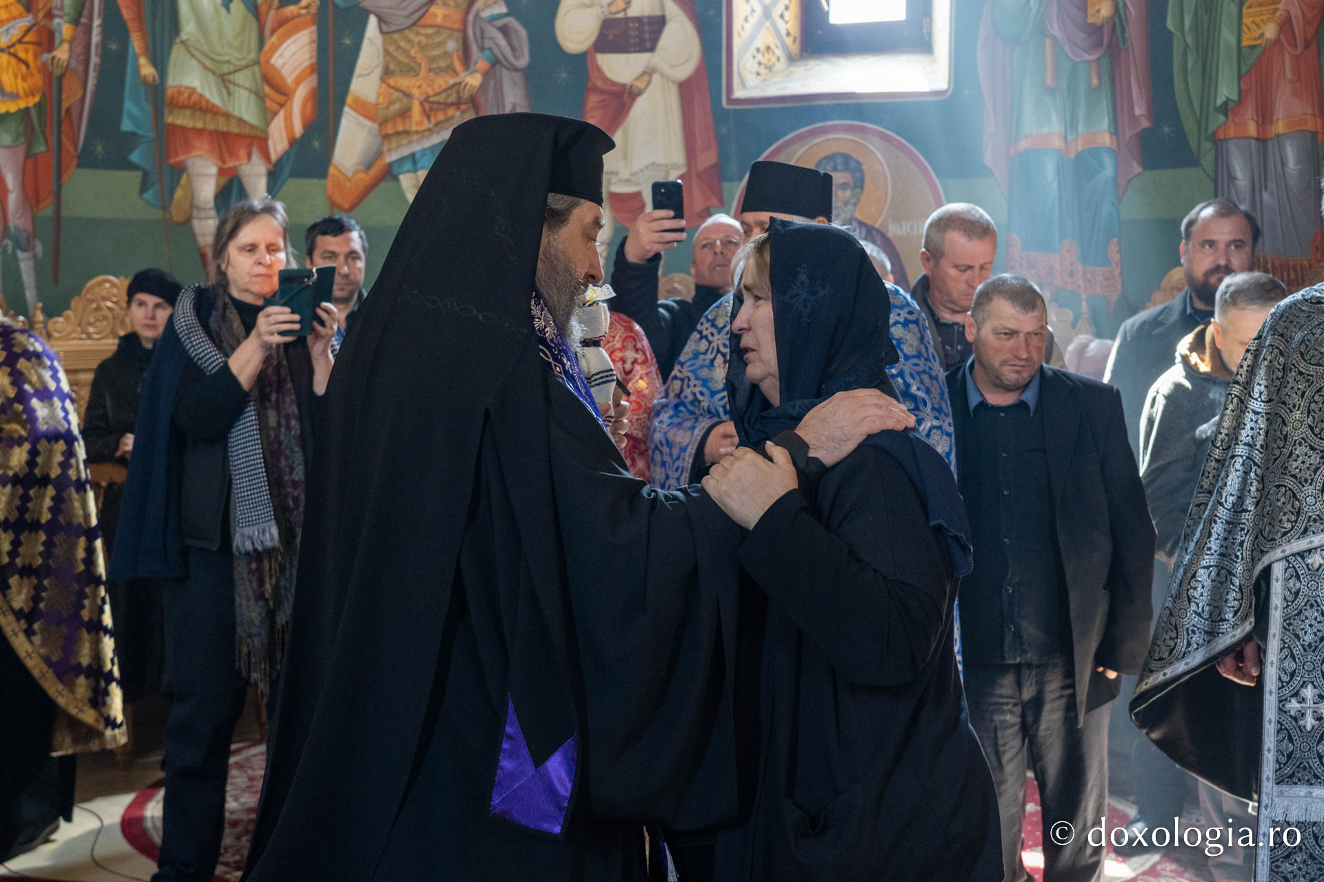 Părintele Gavril Damian a fost înmormântat la Botoșani