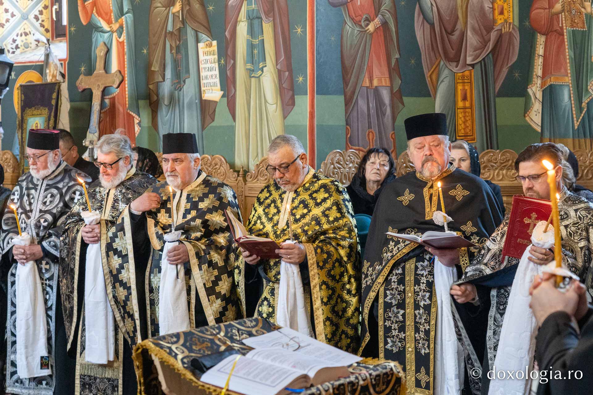 Părintele Gavril Damian a fost înmormântat la Botoșani