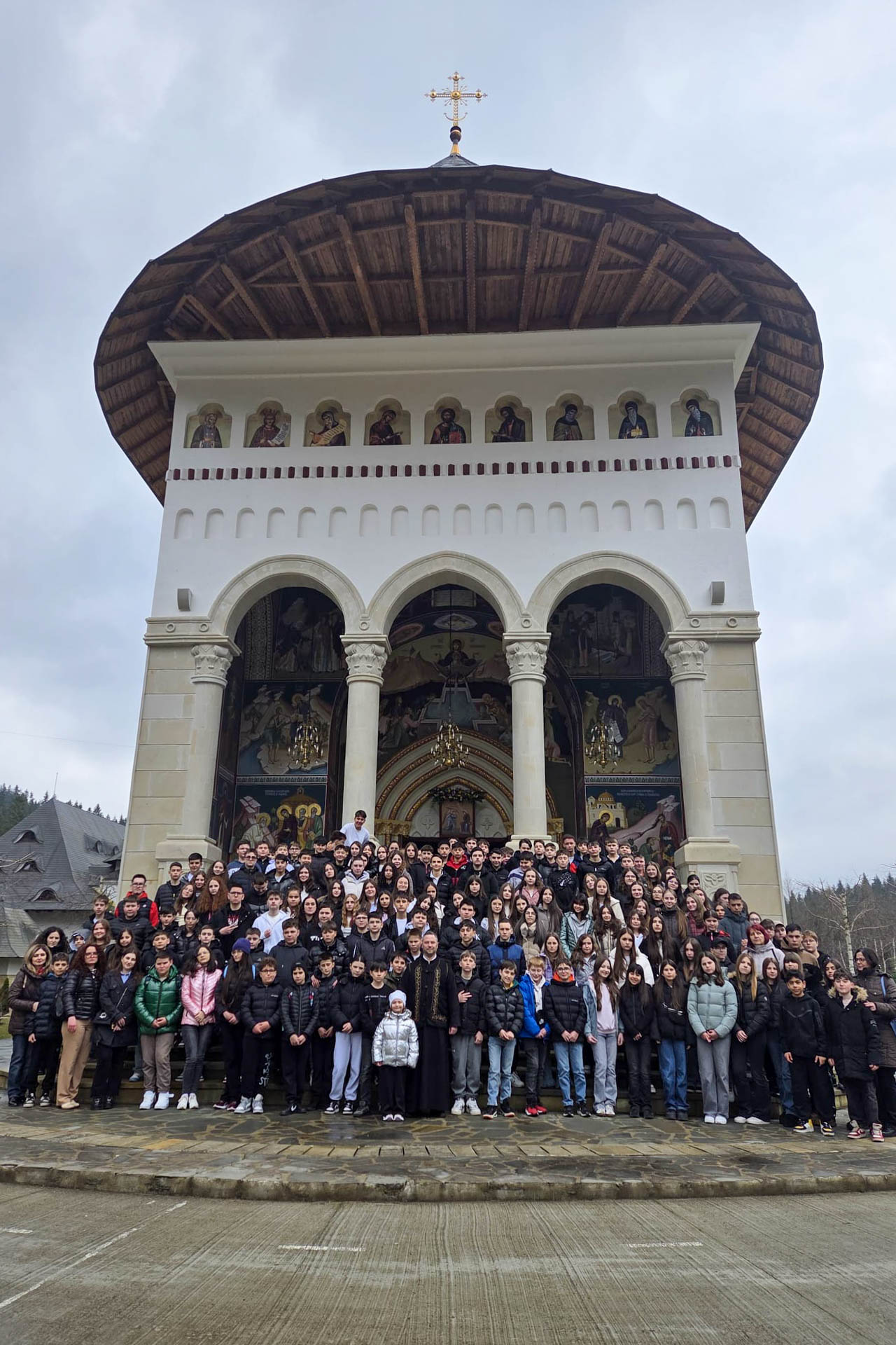 Parteneriat educațional și duhovnicesc între Parohia „Sf. M. Mc. Dimitrie” Călugăreni și Liceul „Vasile Conta” Târgu Neamț